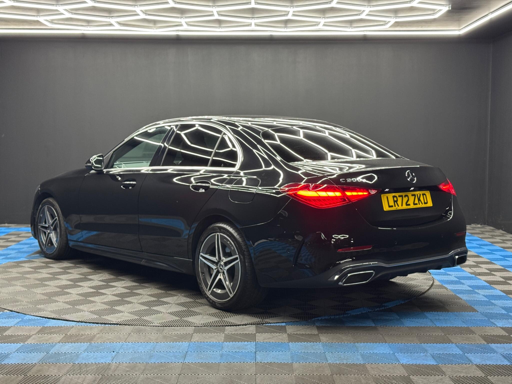 Mercedes-Benz C Class 2.0 C300e 25.4kWh AMG Line G-Tronic+ Euro 6 (s/s) 4dr 4dr Automatic 2026