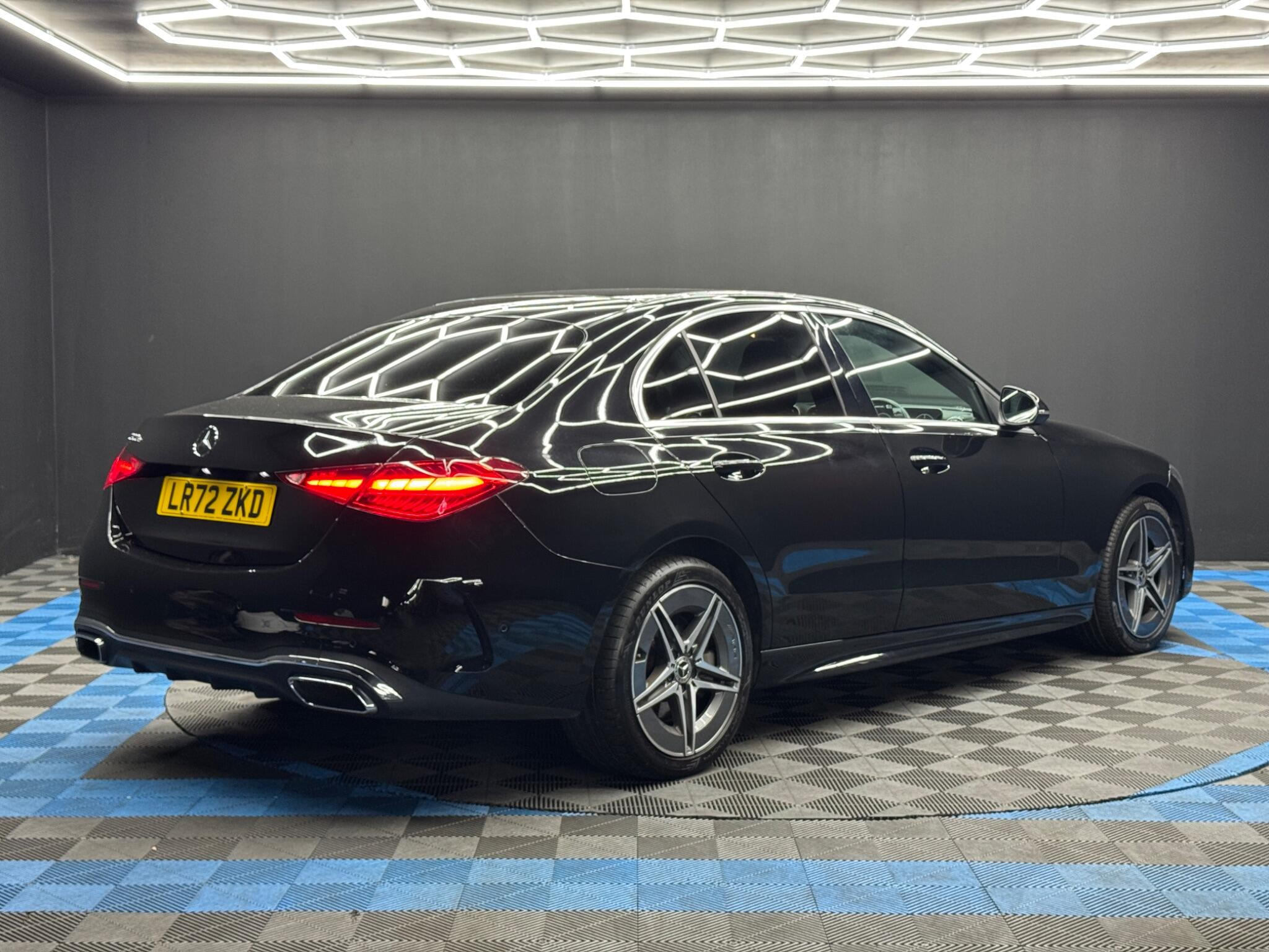 Mercedes-Benz C Class 2.0 C300e 25.4kWh AMG Line G-Tronic+ Euro 6 (s/s) 4dr 4dr Automatic 2026