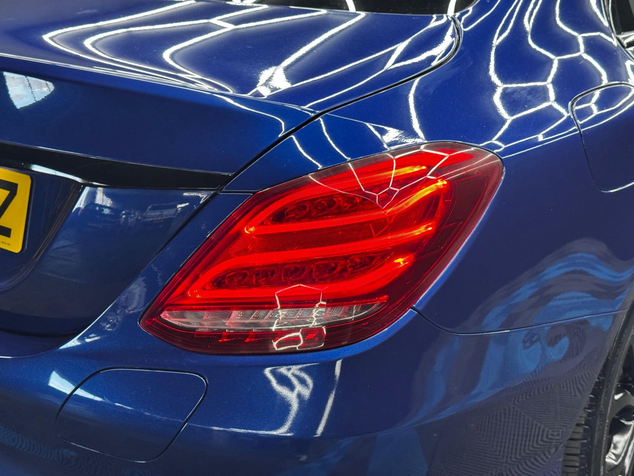 Mercedes-Benz C Class 2.0 C350e 6.4kWh Sport (Premium Plus) G-Tronic+ Euro 6 (s/s) 4dr 4dr Automatic 2026