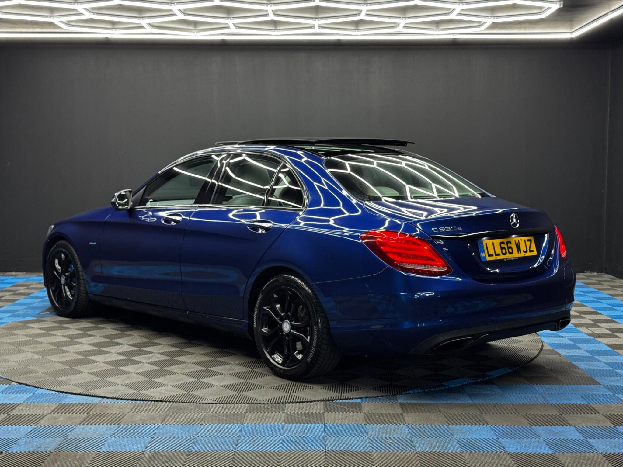 Mercedes-Benz C Class 2.0 C350e 6.4kWh Sport (Premium Plus) G-Tronic+ Euro 6 (s/s) 4dr 4dr Automatic 2026
