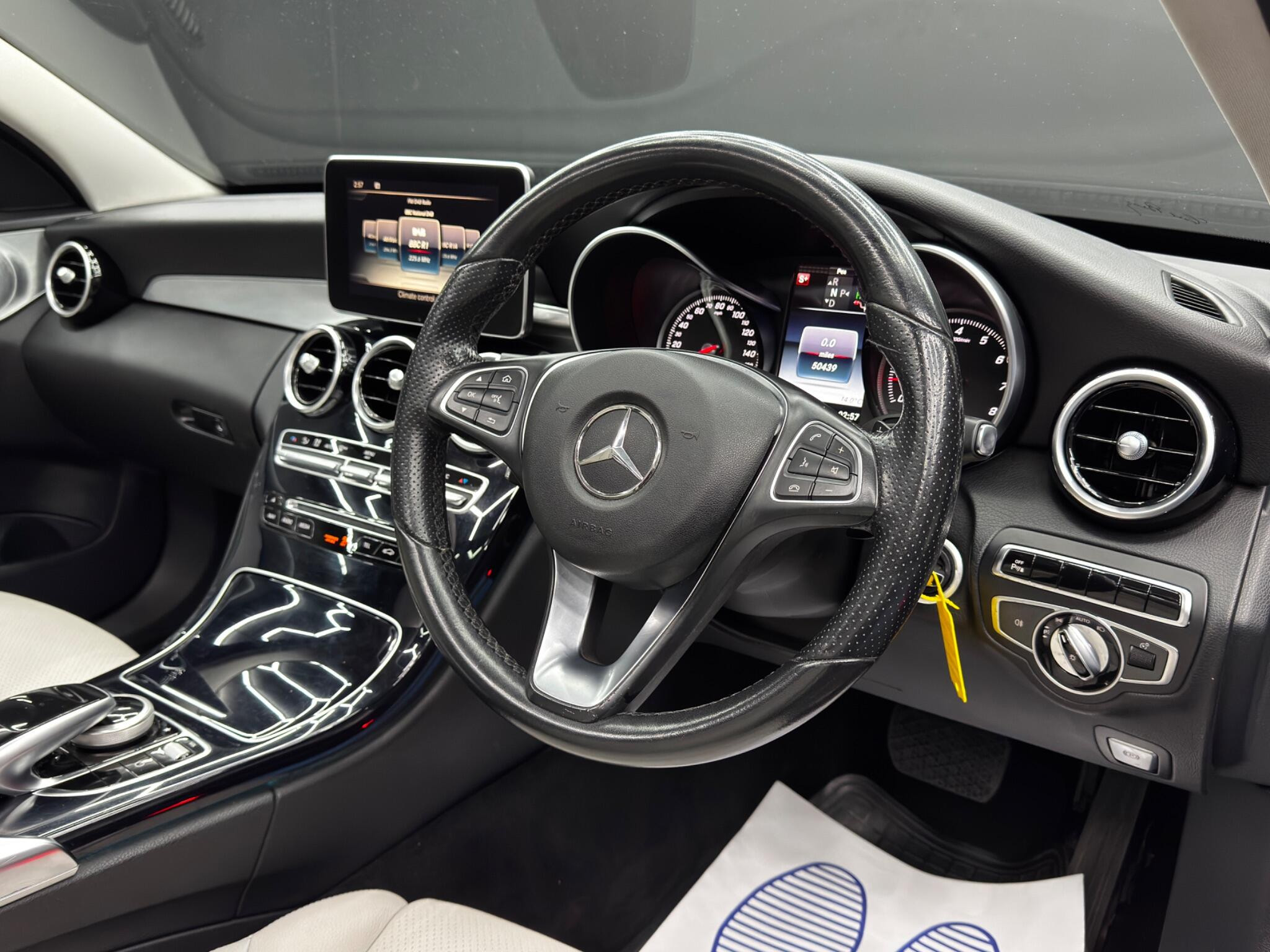 Mercedes-Benz C Class 2.0 C350e 6.4kWh Sport (Premium Plus) G-Tronic+ Euro 6 (s/s) 4dr 4dr Automatic 2026