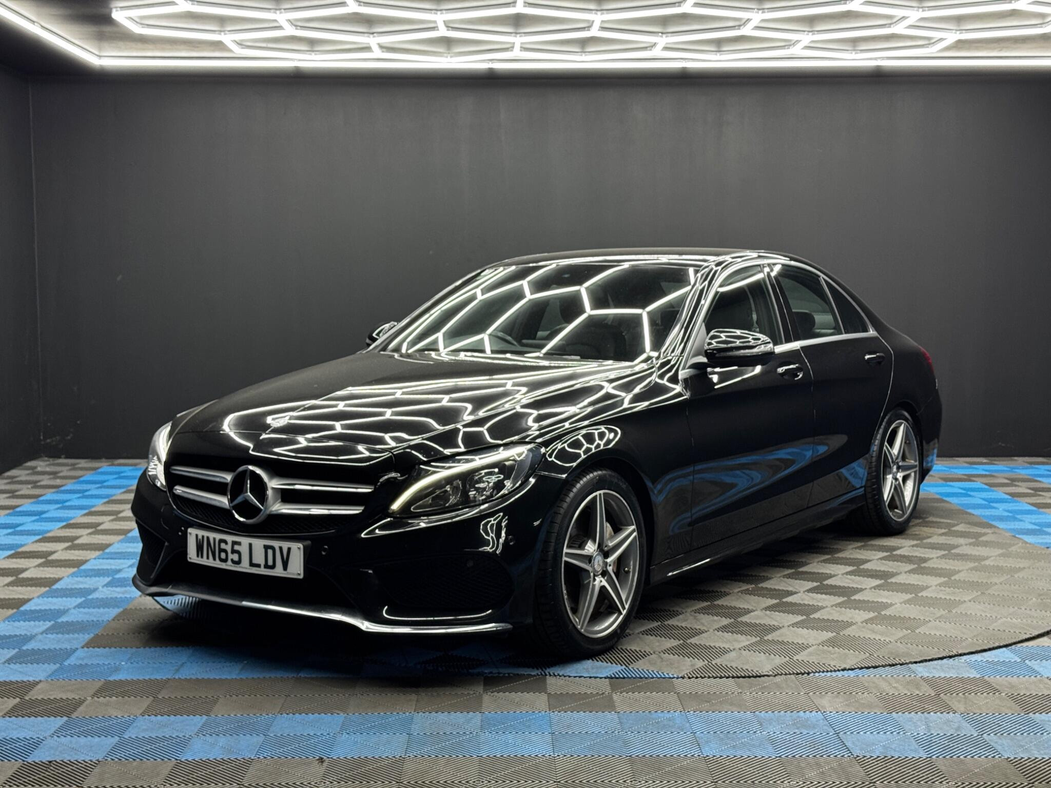 Mercedes-Benz C Class 2.1 C220d AMG Line (Premium) Saloon 4dr Diesel 7G-Tronic+ Euro 6 (s/s) (170 ps) 4dr Automatic 2026