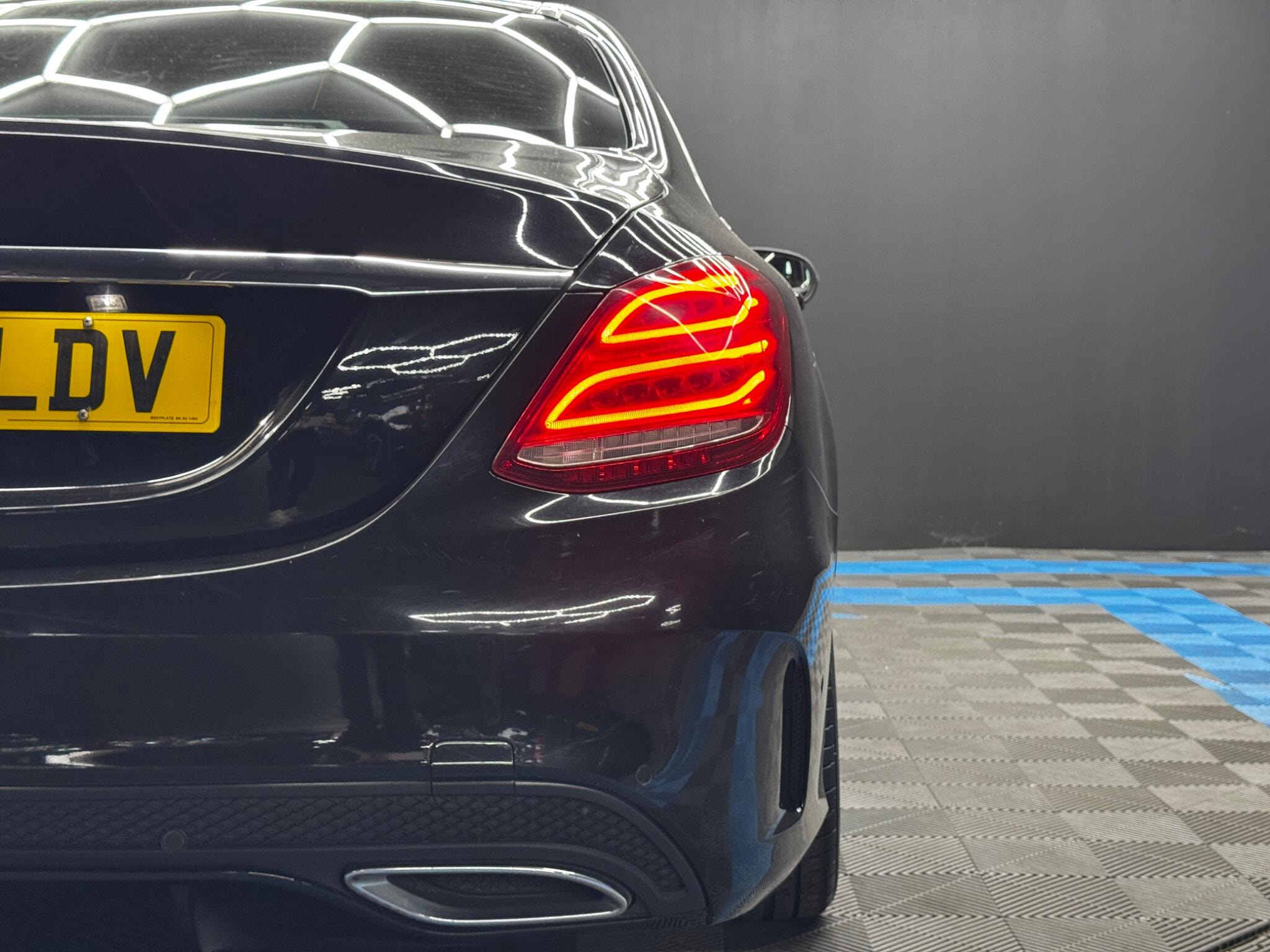 Mercedes-Benz C Class 2.1 C220d AMG Line (Premium) Saloon 4dr Diesel 7G-Tronic+ Euro 6 (s/s) (170 ps) 4dr Automatic 2026