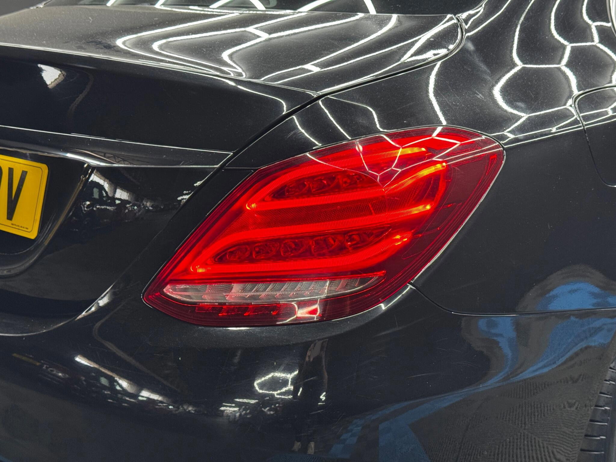 Mercedes-Benz C Class 2.1 C220d AMG Line (Premium) Saloon 4dr Diesel 7G-Tronic+ Euro 6 (s/s) (170 ps) 4dr Automatic 2026