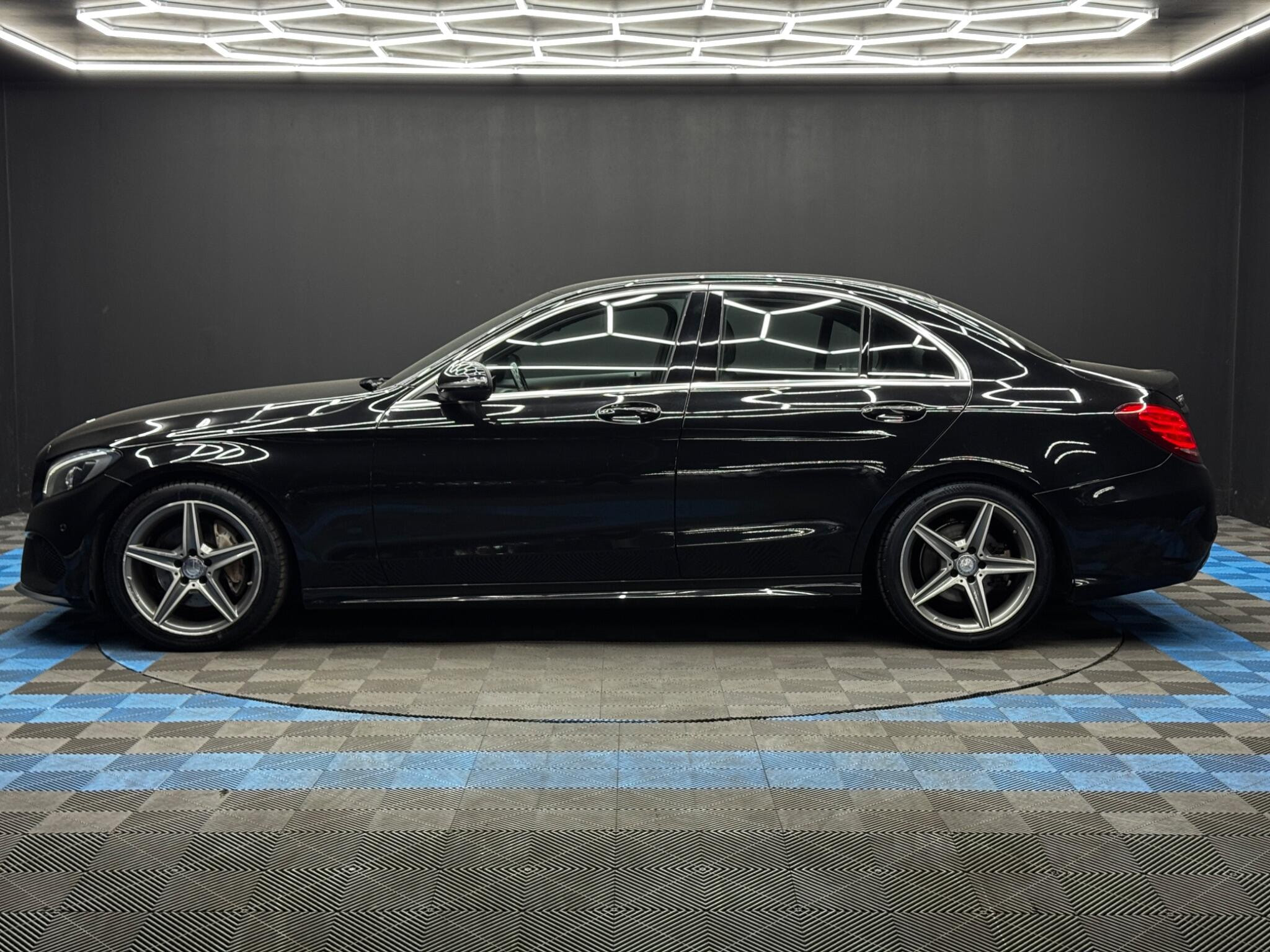 Mercedes-Benz C Class 2.1 C220d AMG Line (Premium) Saloon 4dr Diesel 7G-Tronic+ Euro 6 (s/s) (170 ps) 4dr Automatic 2026