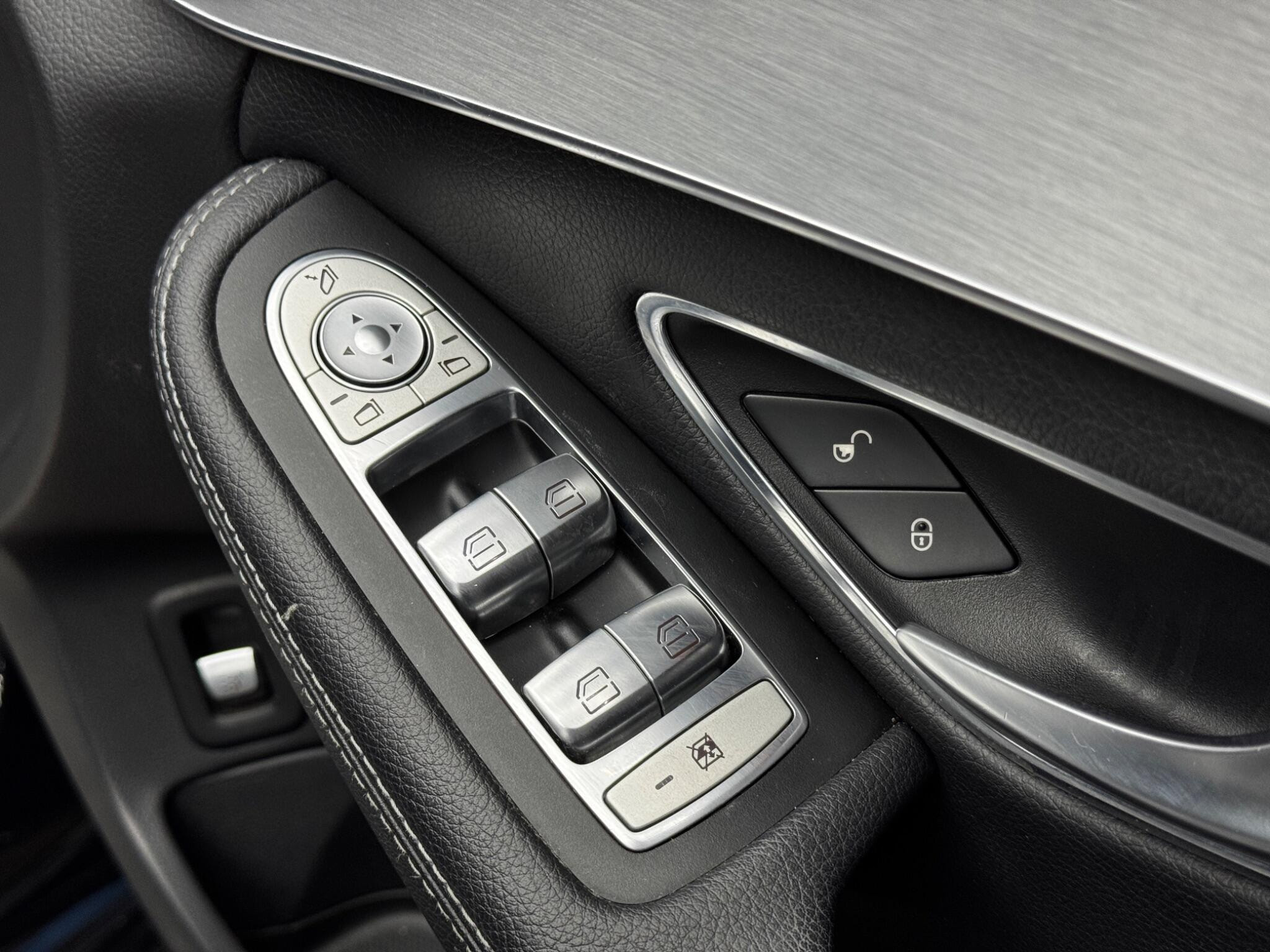 Mercedes-Benz C Class 2.1 C220d AMG Line (Premium) Saloon 4dr Diesel 7G-Tronic+ Euro 6 (s/s) (170 ps) 4dr Automatic 2026