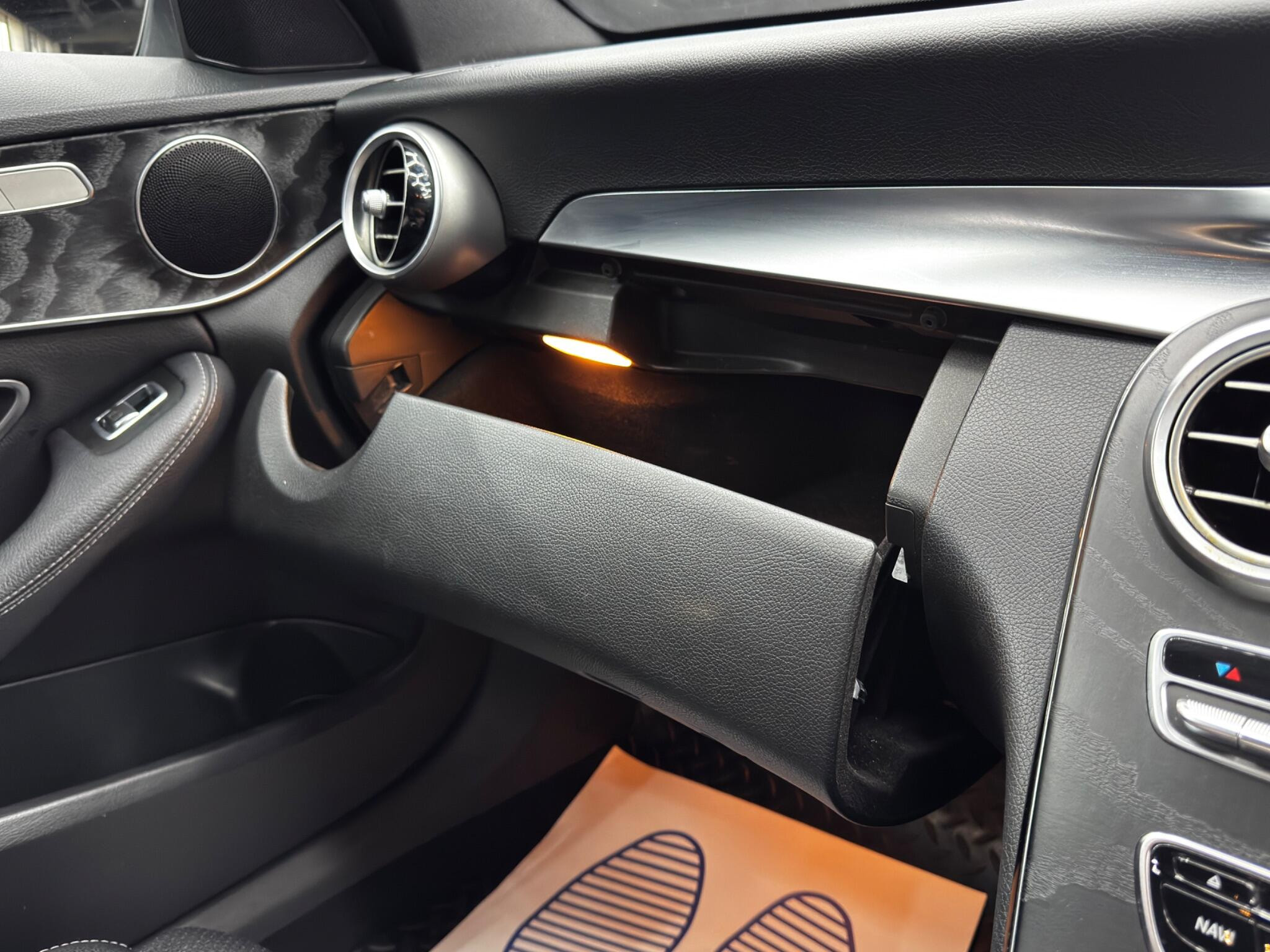 Mercedes-Benz C Class 2.1 C220d AMG Line (Premium) Saloon 4dr Diesel G-Tronic+ Euro 6 (s/s) (170 ps) 4dr Automatic 2026
