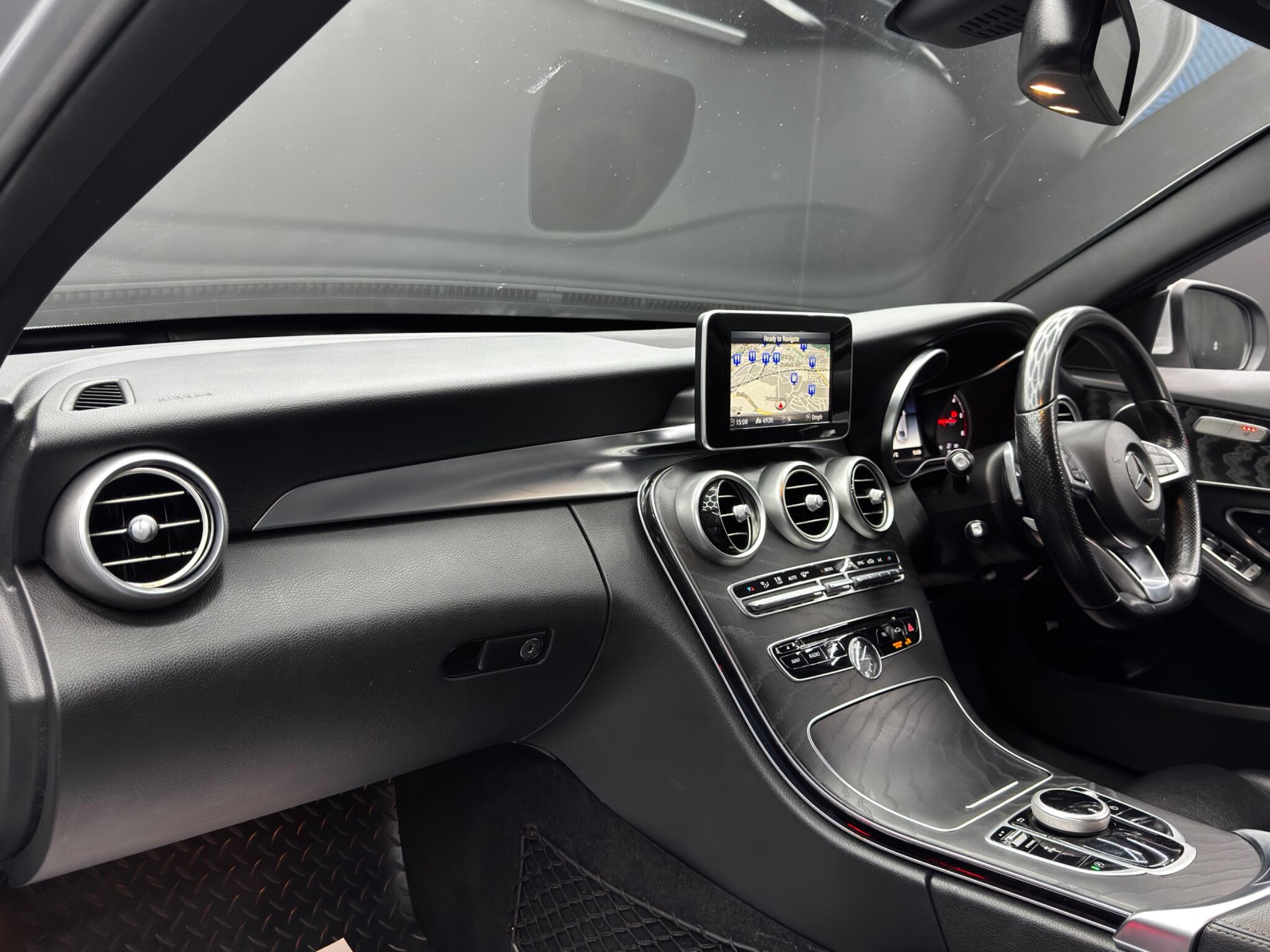 Mercedes-Benz C Class 2.1 C220d AMG Line (Premium) Saloon 4dr Diesel G-Tronic+ Euro 6 (s/s) (170 ps) 4dr Automatic 2026