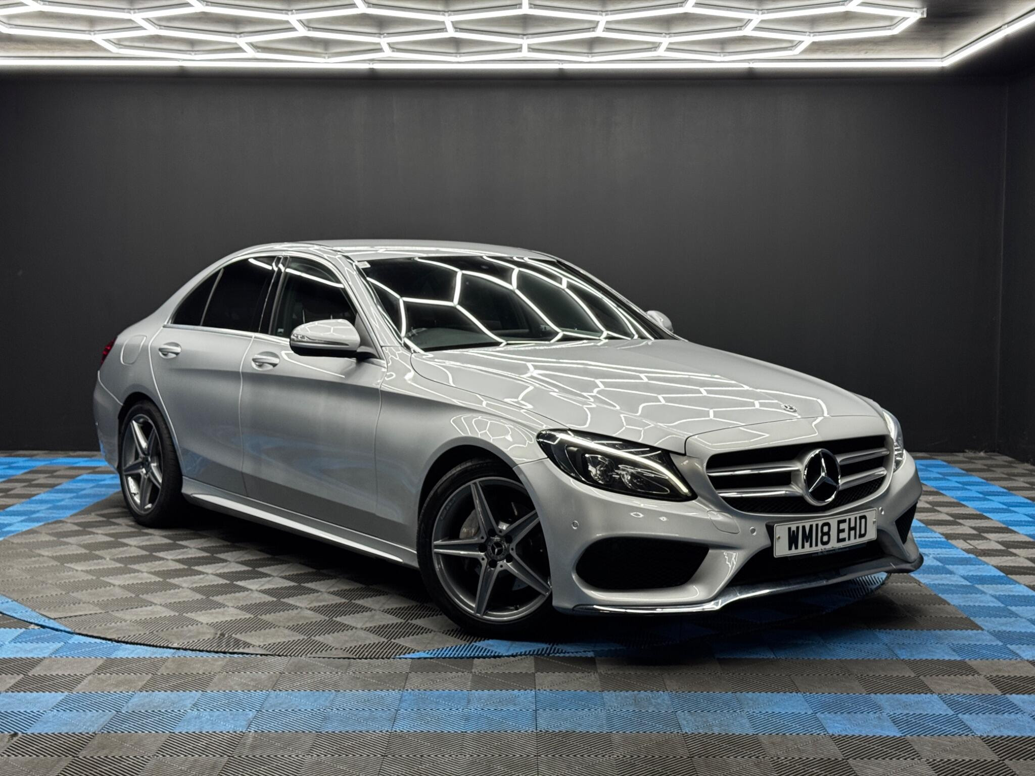 Mercedes-Benz C Class 2.1 C220d AMG Line (Premium) Saloon 4dr Diesel G-Tronic+ Euro 6 (s/s) (170 ps) 4dr Automatic 2026