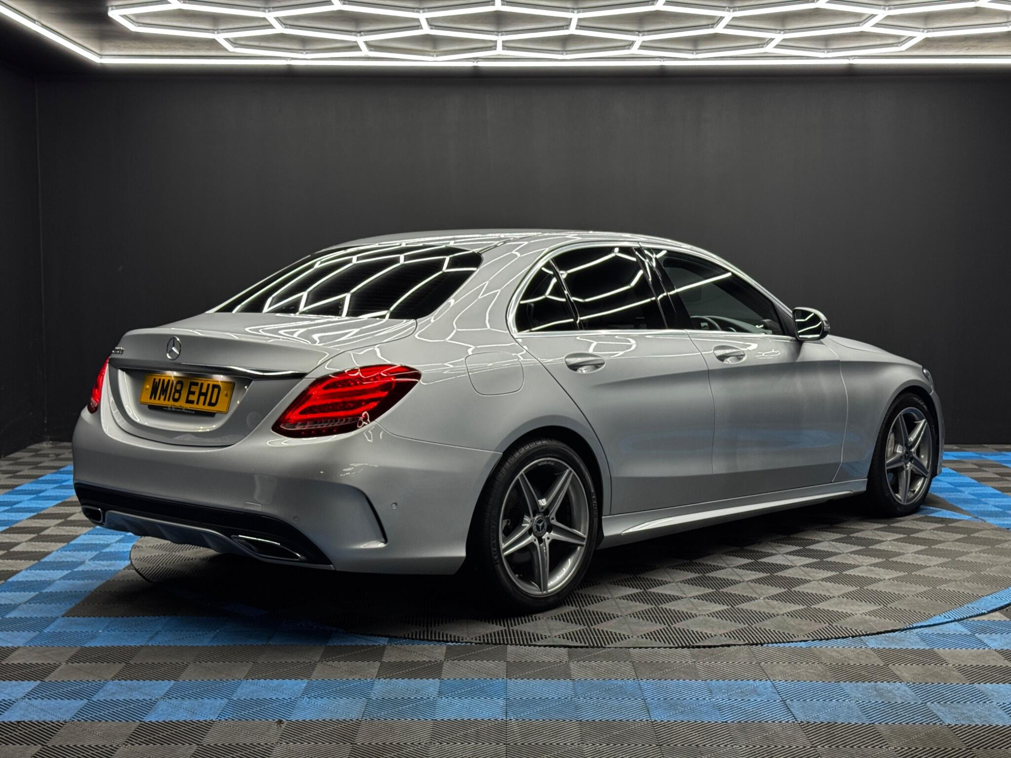 Mercedes-Benz C Class 2.1 C220d AMG Line (Premium) Saloon 4dr Diesel G-Tronic+ Euro 6 (s/s) (170 ps) 4dr Automatic 2026