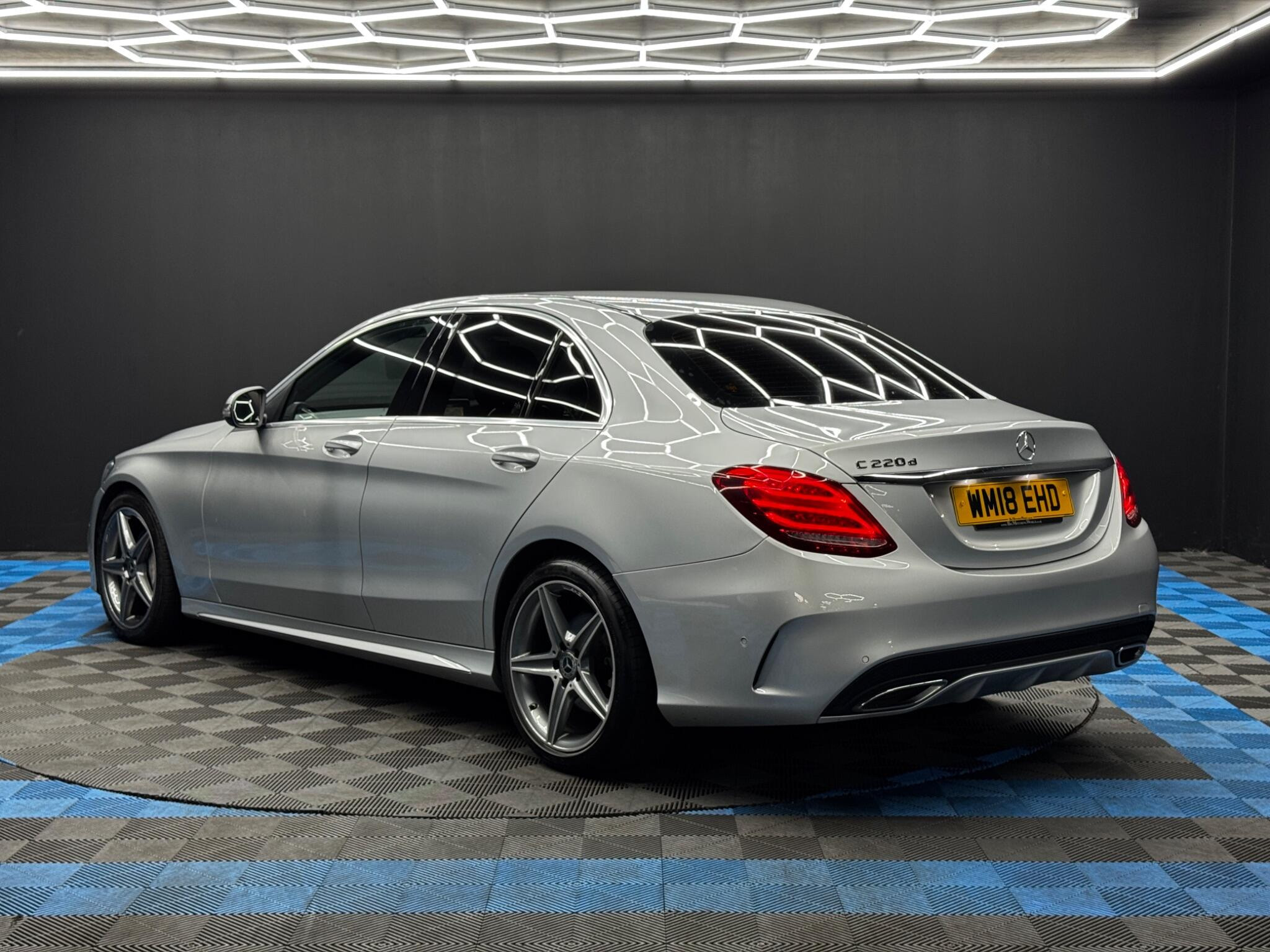 Mercedes-Benz C Class 2.1 C220d AMG Line (Premium) Saloon 4dr Diesel G-Tronic+ Euro 6 (s/s) (170 ps) 4dr Automatic 2026