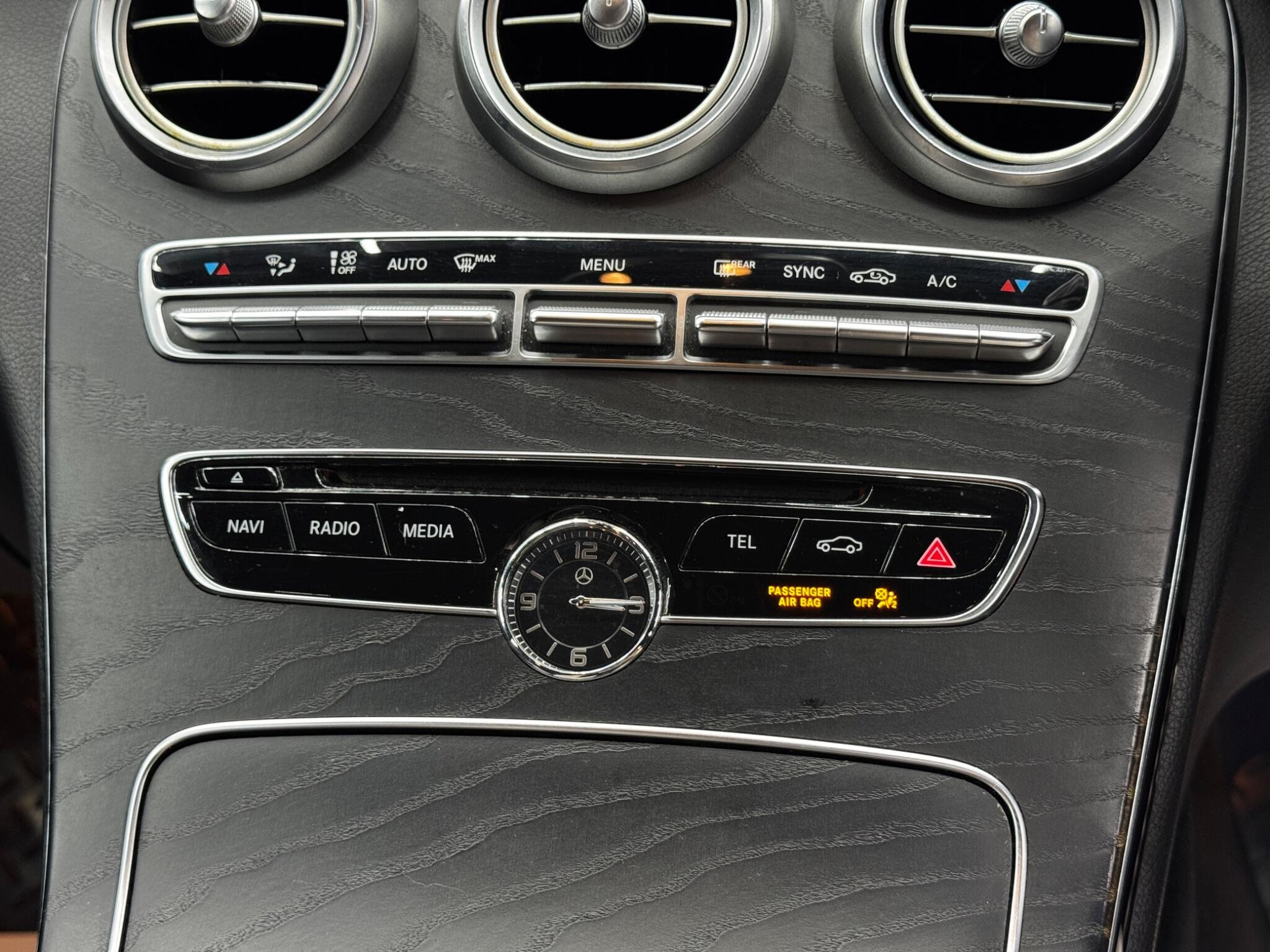 Mercedes-Benz C Class 2.1 C220d AMG Line (Premium) Saloon 4dr Diesel G-Tronic+ Euro 6 (s/s) (170 ps) 4dr Automatic 2026