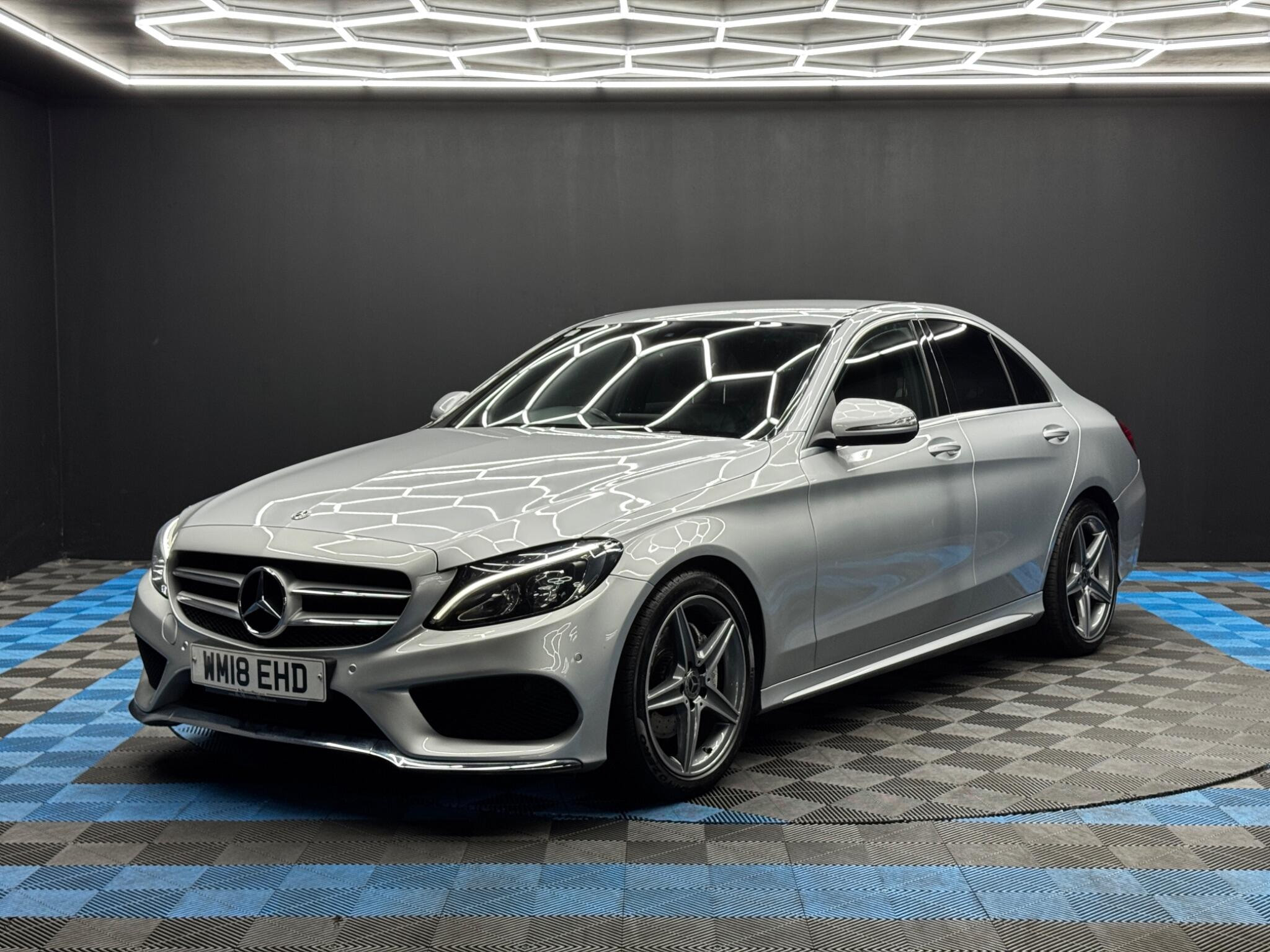 Mercedes-Benz C Class 2.1 C220d AMG Line (Premium) Saloon 4dr Diesel G-Tronic+ Euro 6 (s/s) (170 ps) 4dr Automatic 2026