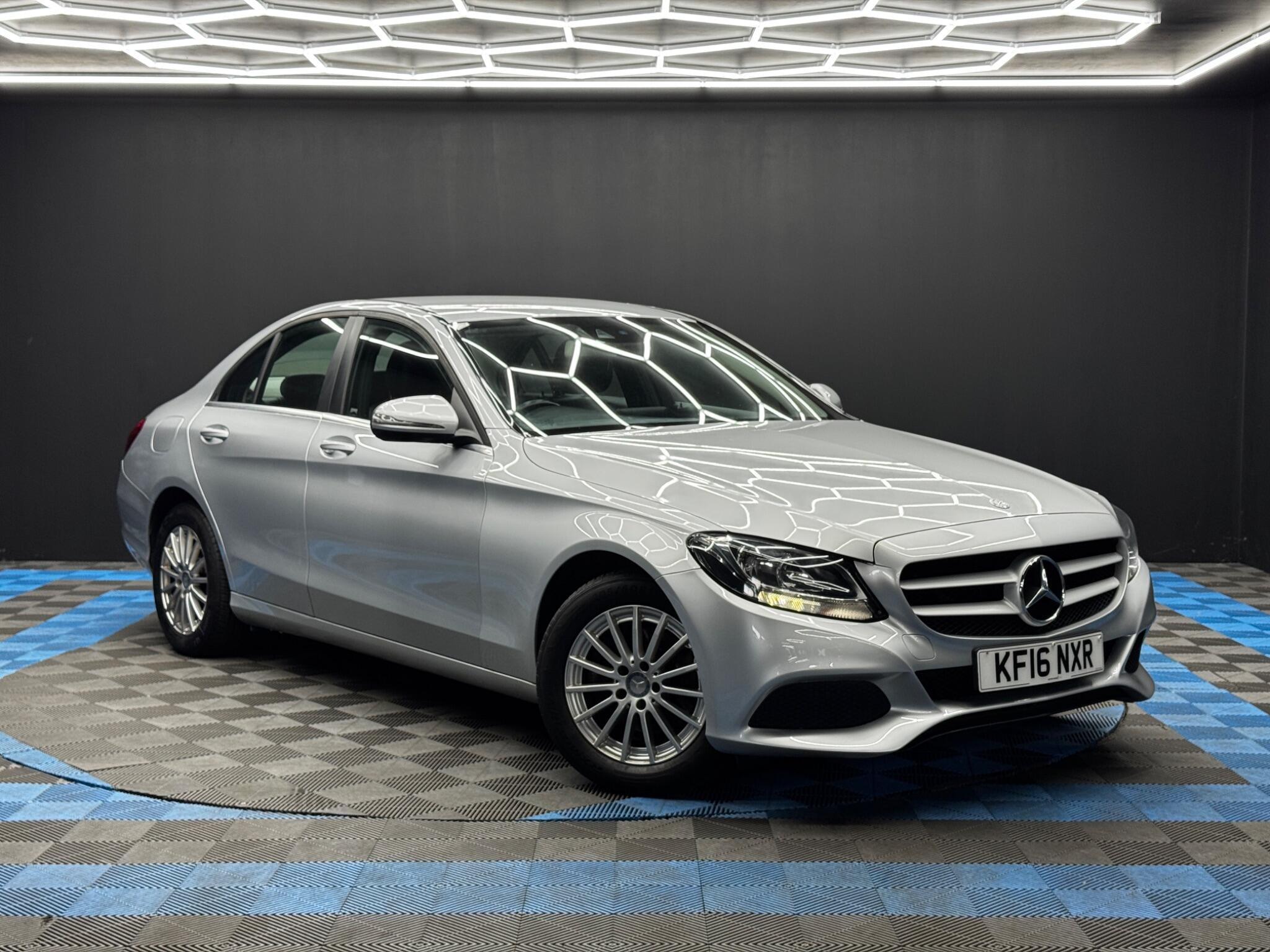 Mercedes-Benz C Class 2.1 C220d SE Euro 6 (s/s) 4dr 4dr Manual 2026