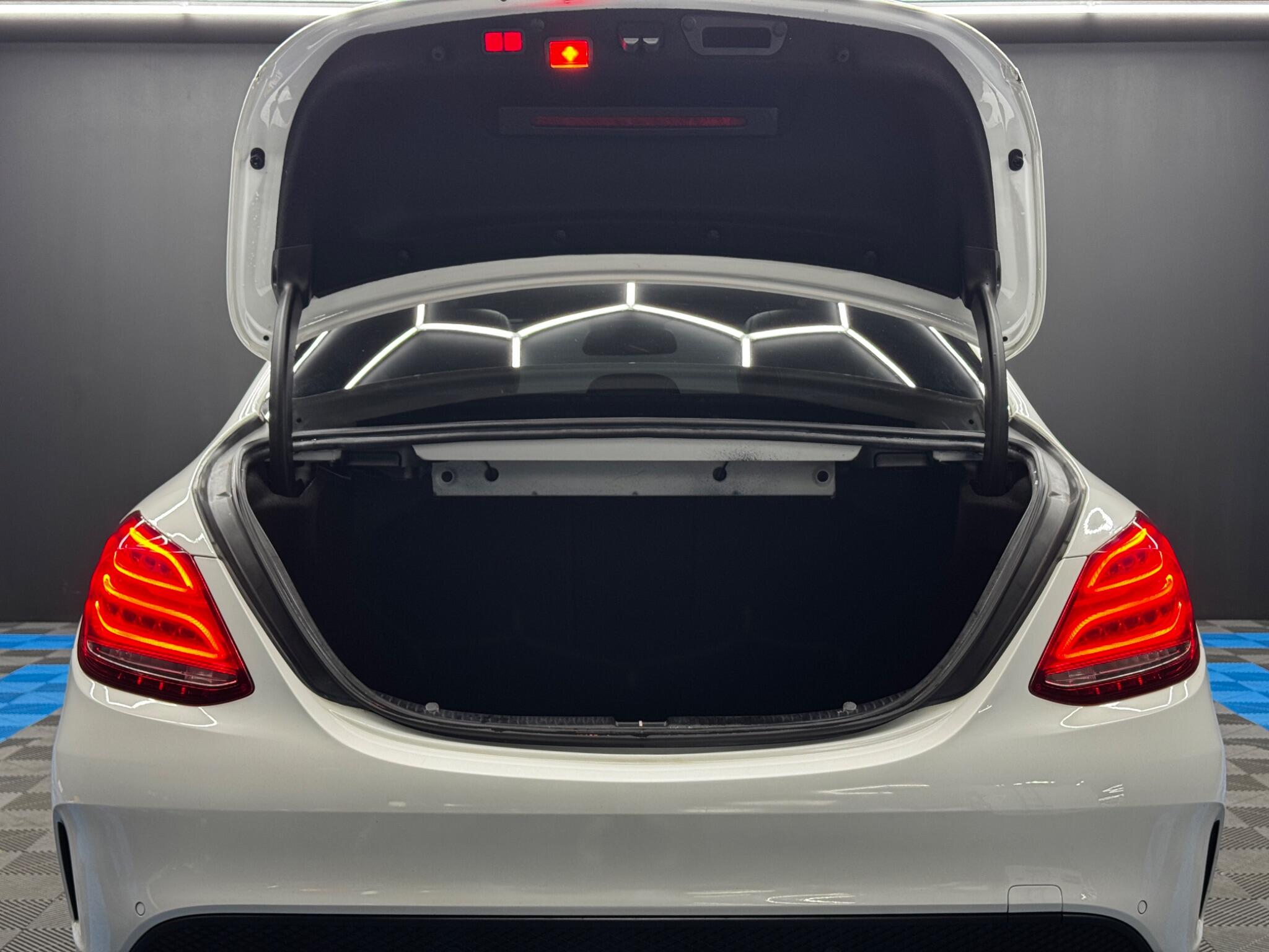 Mercedes-Benz C Class 2.1 C250d AMG Line (Premium Plus) Saloon 4dr Diesel 7G-Tronic+ Euro 6 (s/s) (204 ps) 4dr Automatic 2026