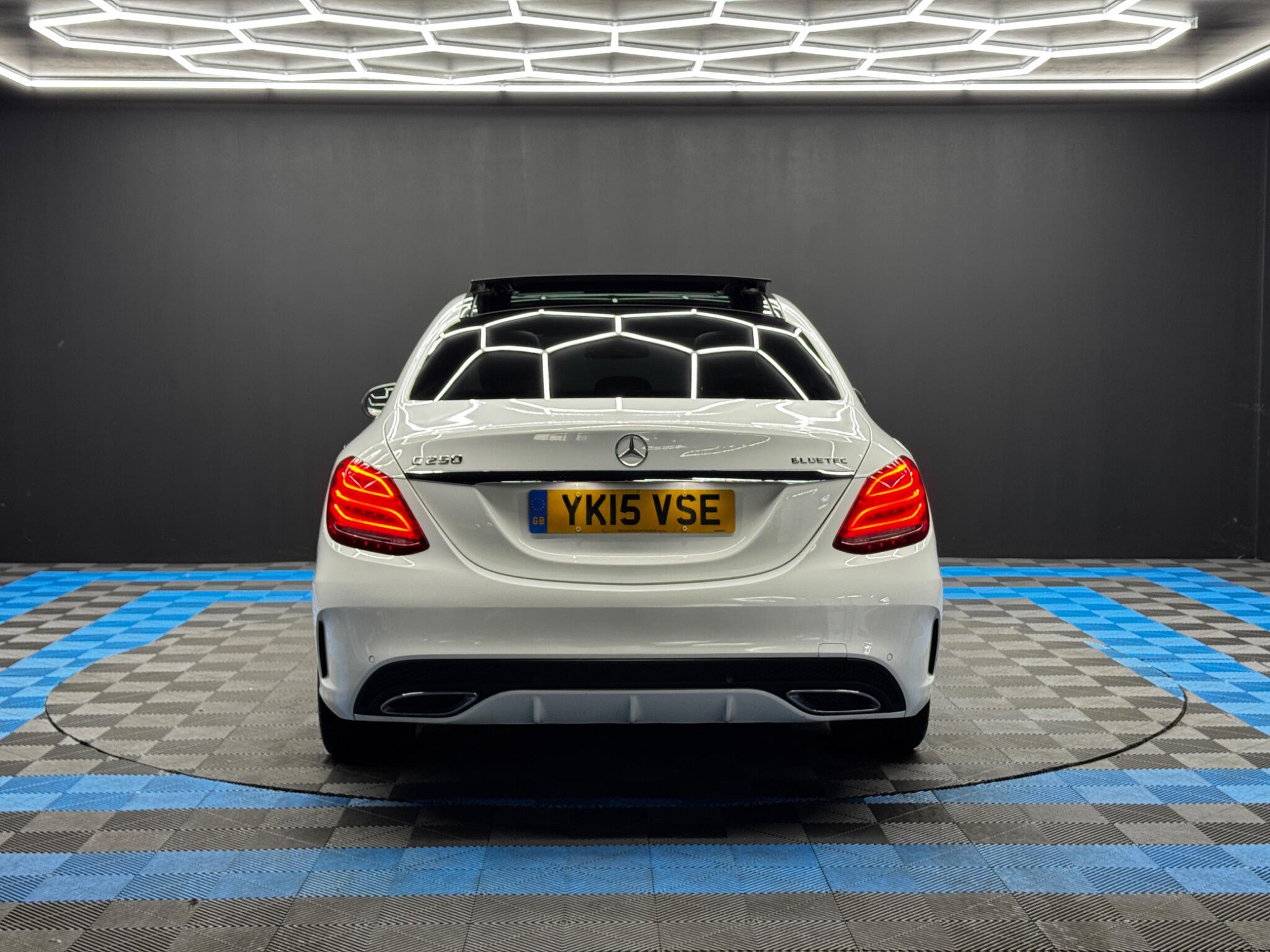 Mercedes-Benz C Class 2.1 C250d AMG Line (Premium Plus) Saloon 4dr Diesel 7G-Tronic+ Euro 6 (s/s) (204 ps) 4dr Automatic 2026
