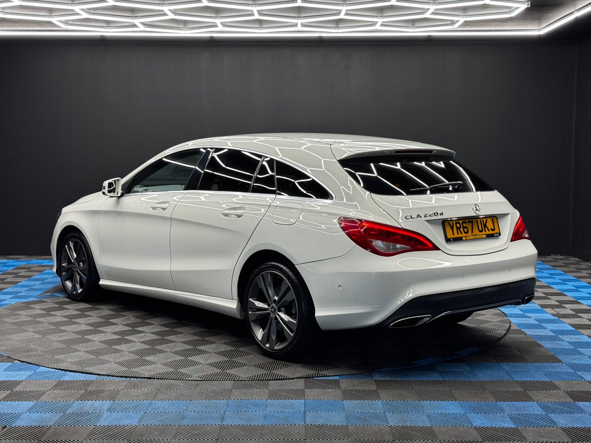 Mercedes-Benz CLA 2.1 CLA220d Sport Shooting Brake 7G-DCT Euro 6 (s/s) 5dr 5dr Automatic 2026