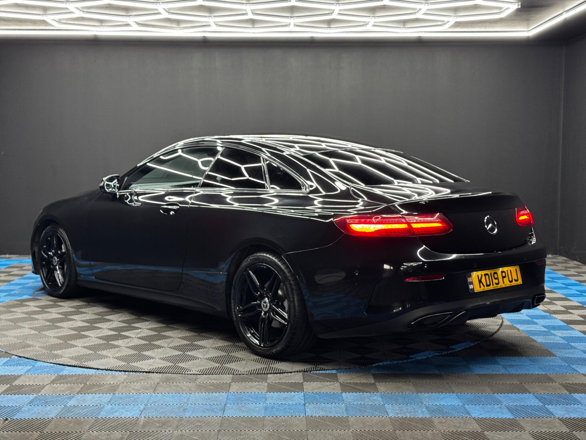 Mercedes-Benz E Class 2.0 E220d AMG Line (Premium) Coupe 2dr Diesel G-Tronic+ Euro 6 (s/s) (194 ps) 2dr Automatic 2026