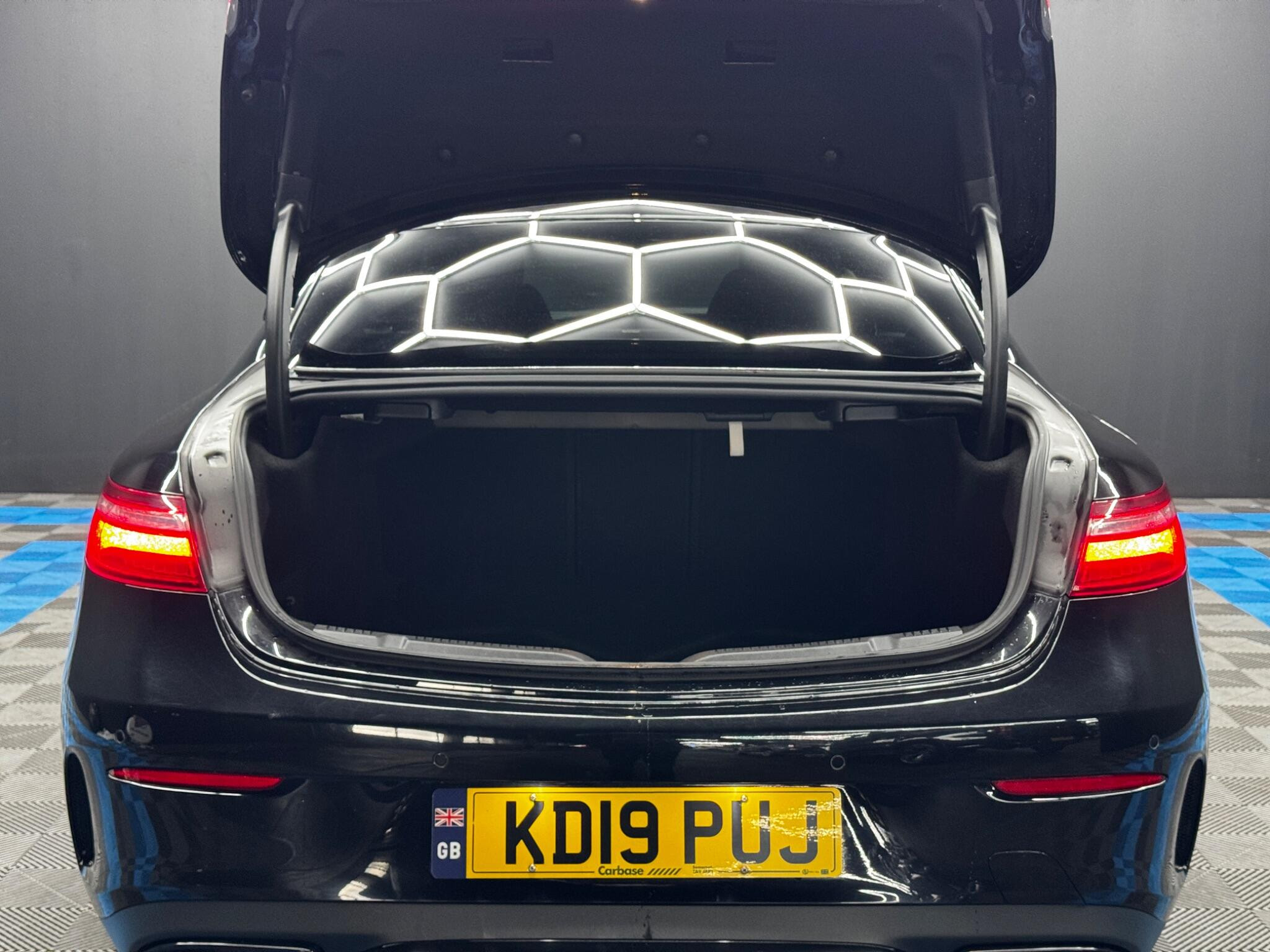 Mercedes-Benz E Class 2.0 E220d AMG Line (Premium) Coupe 2dr Diesel G-Tronic+ Euro 6 (s/s) (194 ps) 2dr Automatic 2026