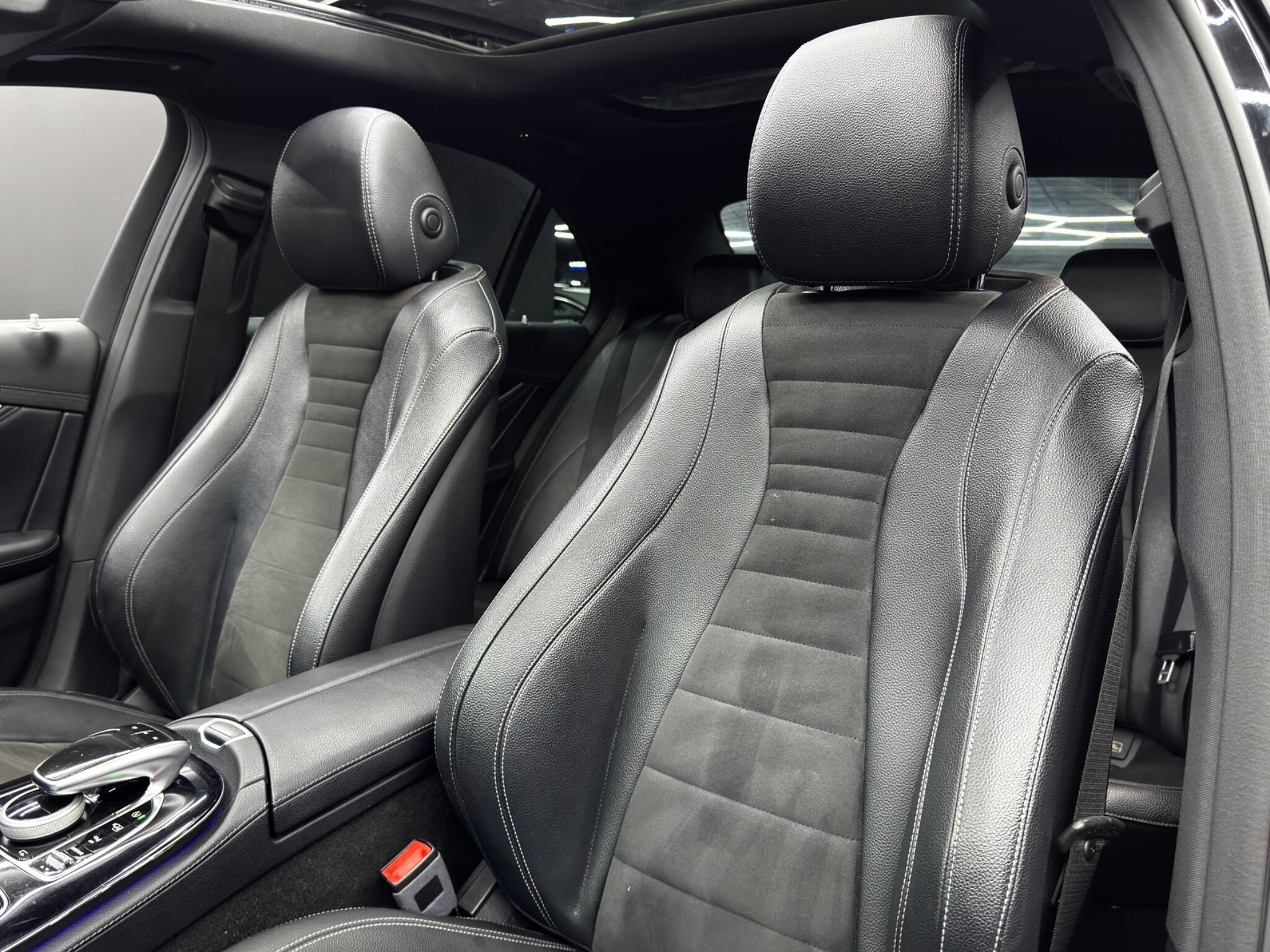 Mercedes-Benz E Class 2.0 E220d AMG Line (Premium Plus) G-Tronic+ Euro 6 (s/s) 4dr 4dr Automatic 2026