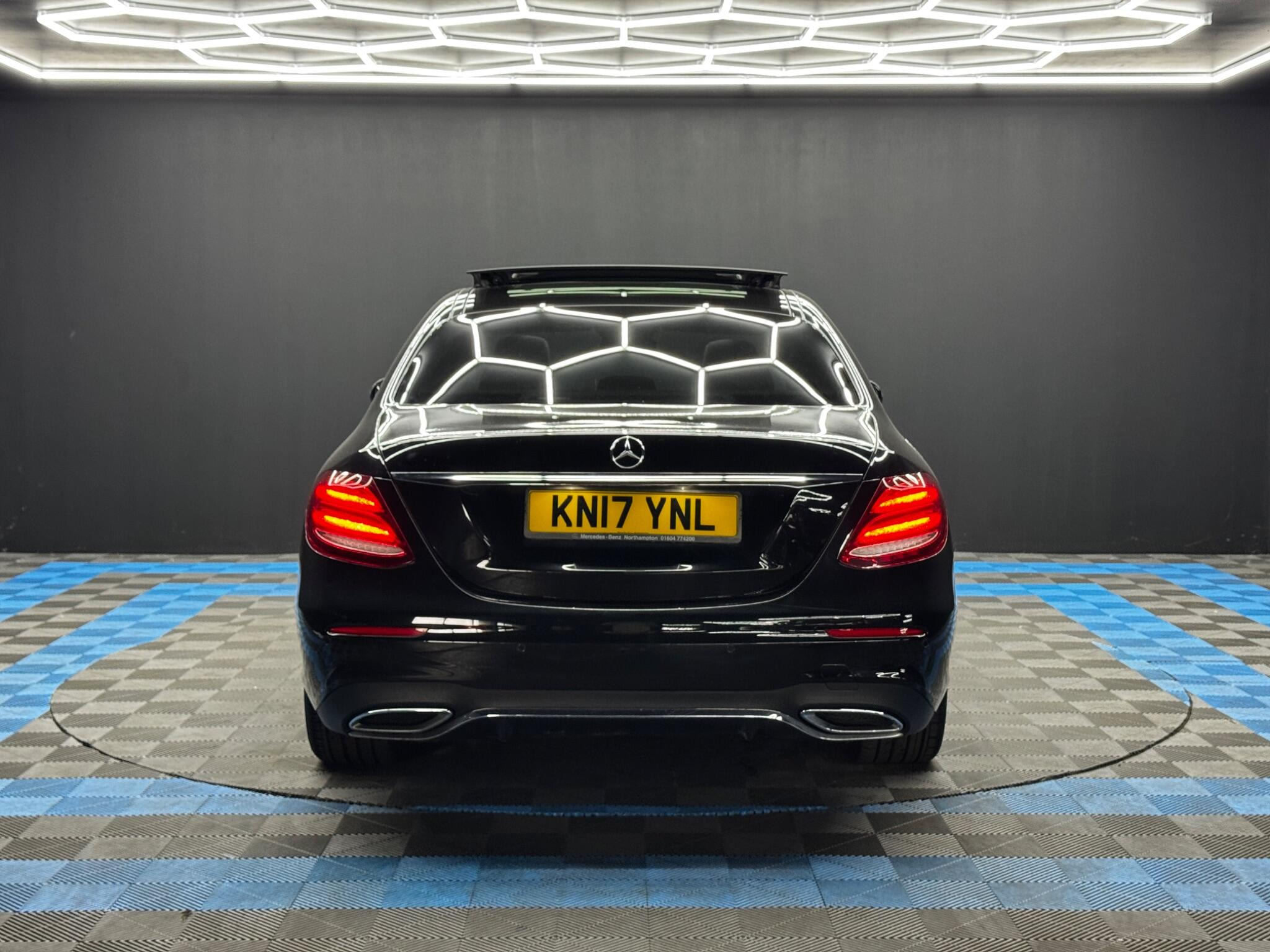 Mercedes-Benz E Class 2.0 E220d AMG Line (Premium Plus) G-Tronic+ Euro 6 (s/s) 4dr 4dr Automatic 2026