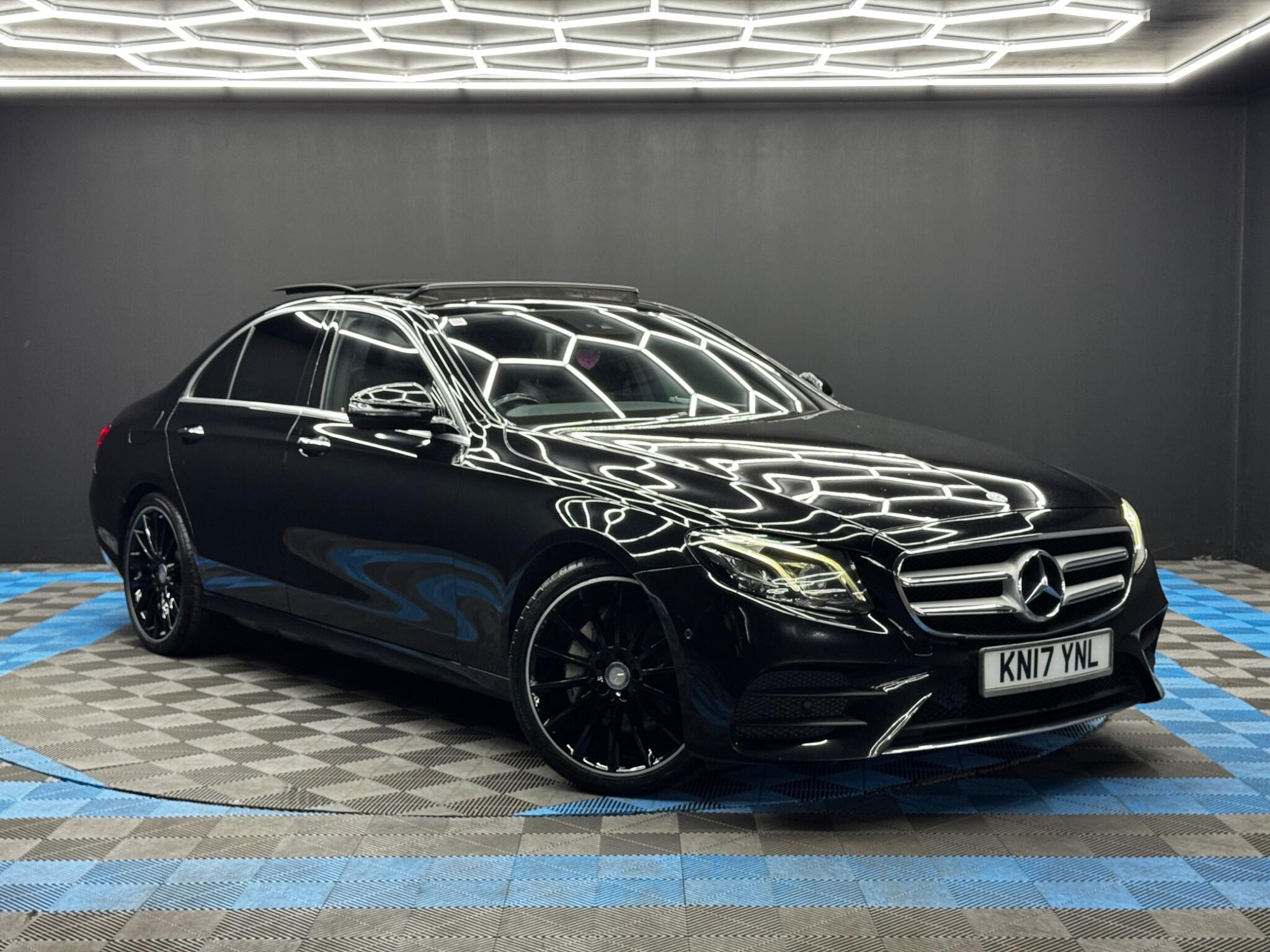 Mercedes-Benz E Class 2.0 E220d AMG Line (Premium Plus) G-Tronic+ Euro 6 (s/s) 4dr 4dr Automatic 2026
