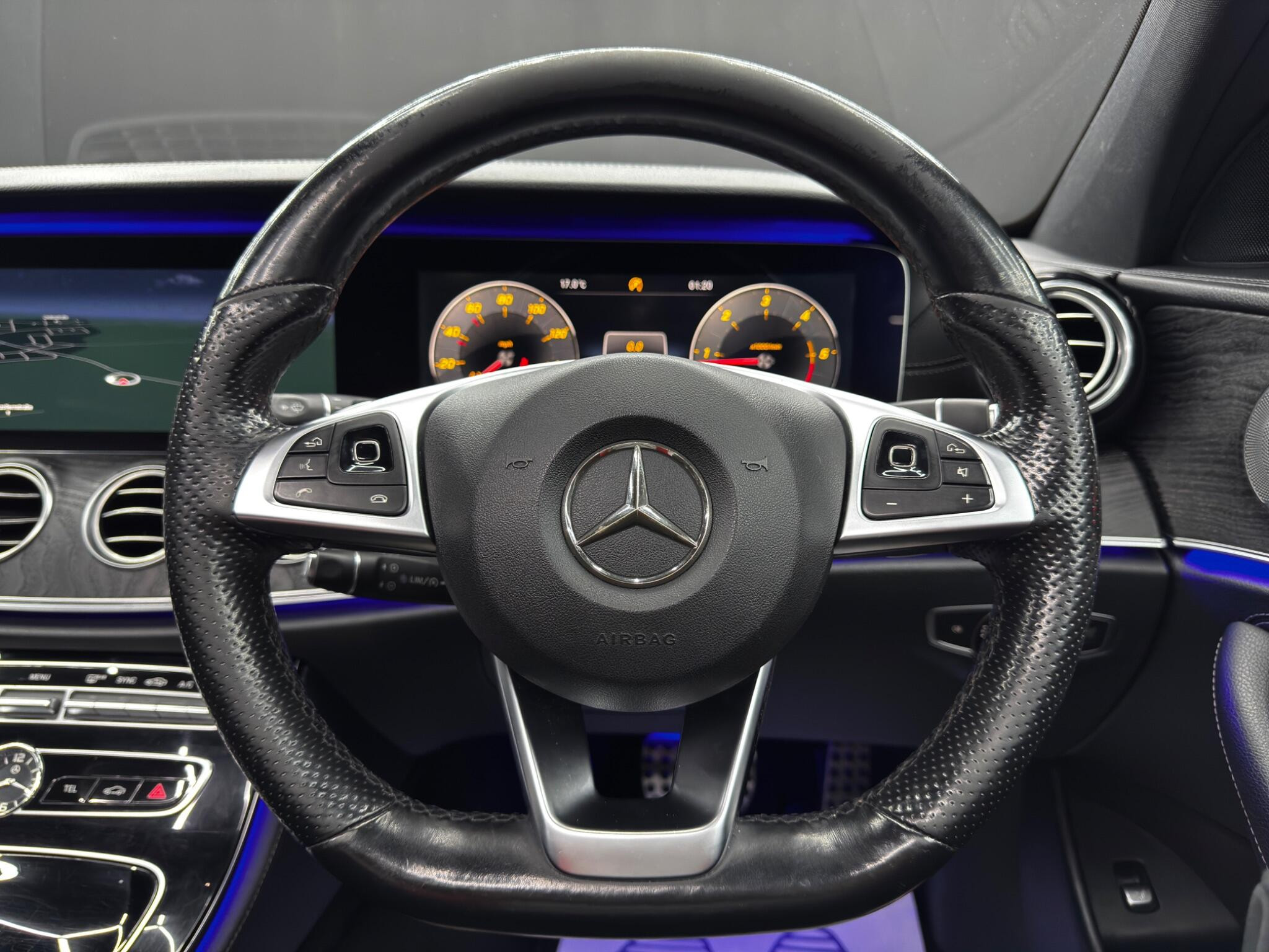 Mercedes-Benz E Class 2.0 E220d AMG Line (Premium Plus) G-Tronic+ Euro 6 (s/s) 4dr 4dr Automatic 2026