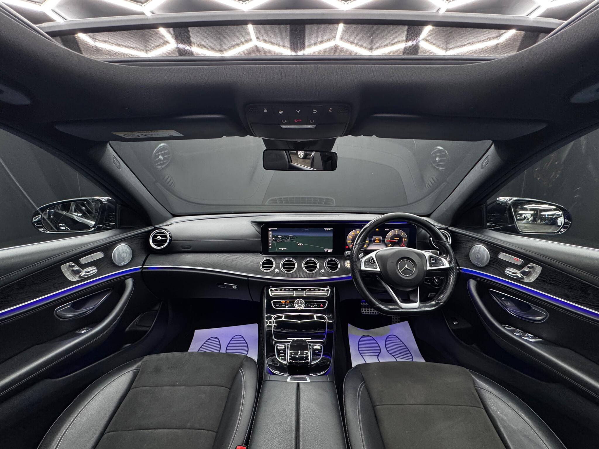 Mercedes-Benz E Class 2.0 E220d AMG Line (Premium Plus) G-Tronic+ Euro 6 (s/s) 4dr 4dr Automatic 2026