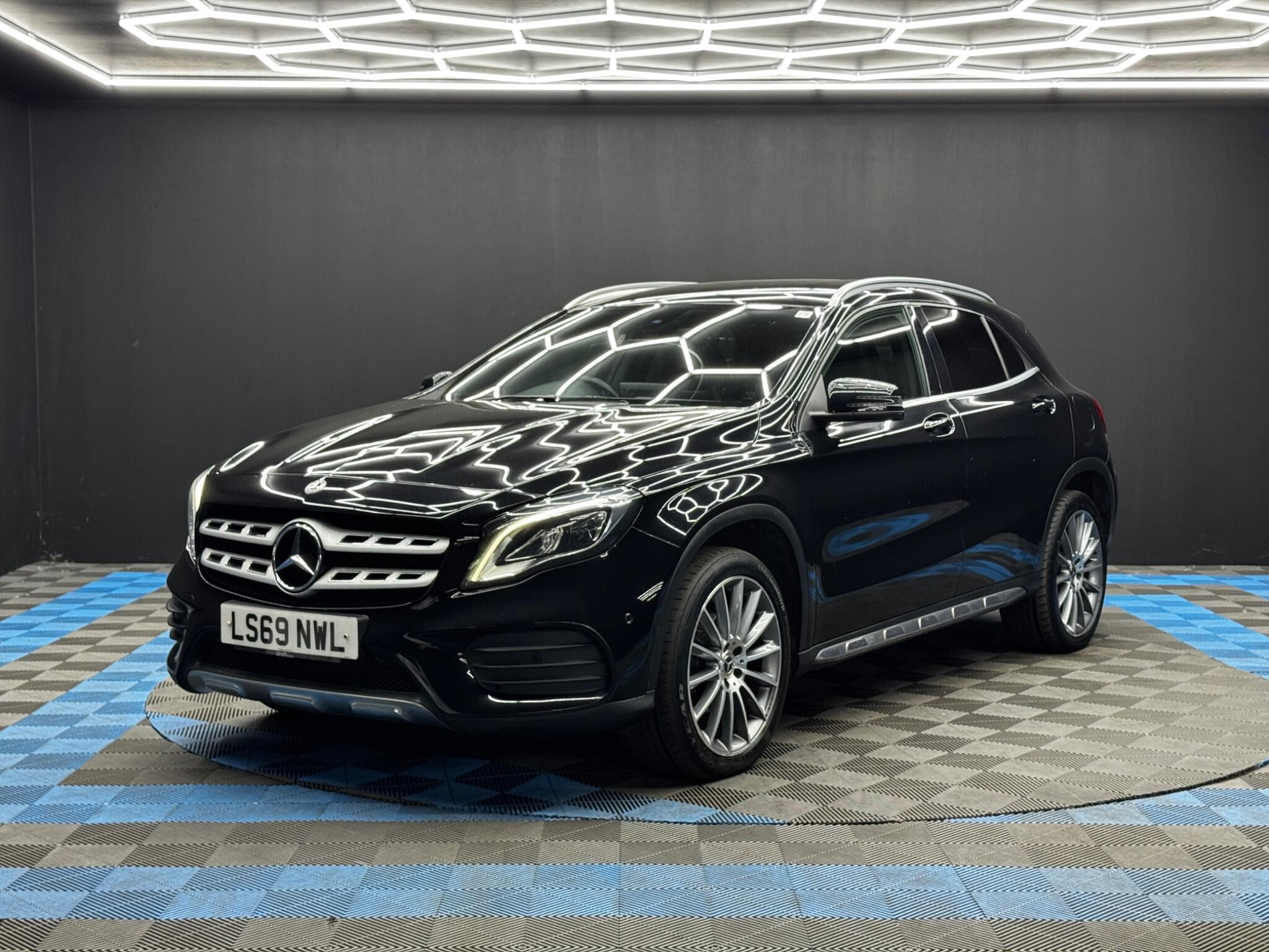 Mercedes-Benz GLA 1.6 GLA180 AMG Line Edition 7G-DCT Euro 6 (s/s) 5dr 5dr Automatic 2026