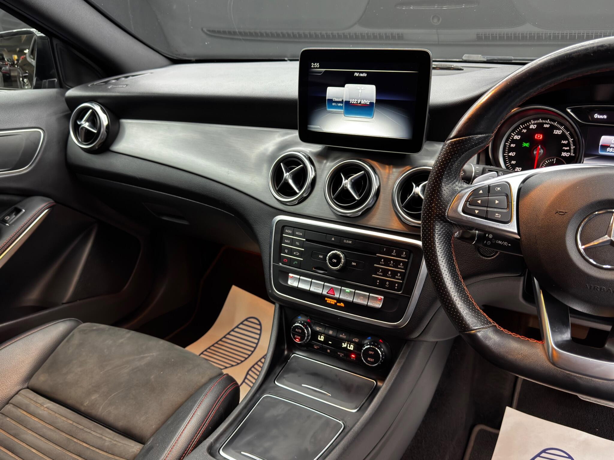 Mercedes-Benz GLA 1.6 GLA180 AMG Line Edition 7G-DCT Euro 6 (s/s) 5dr 5dr Automatic 2026