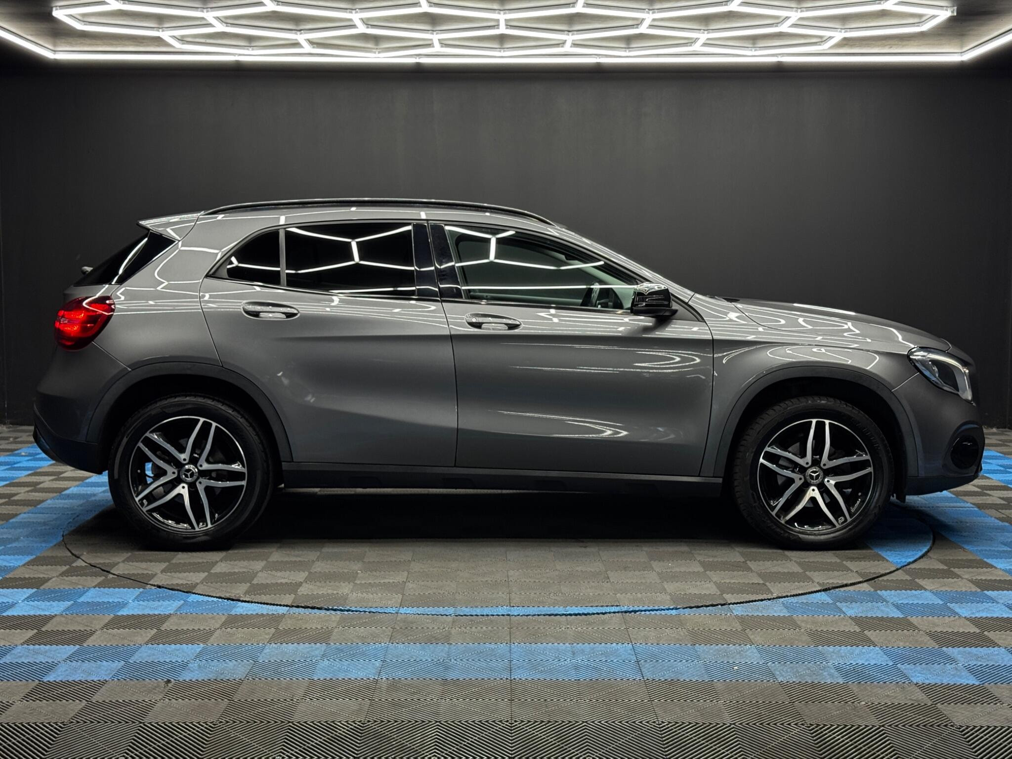 Mercedes-Benz GLA 1.6 GLA180 Urban Edition 7G-DCT Euro 6 (s/s) 5dr 5dr Automatic 2026