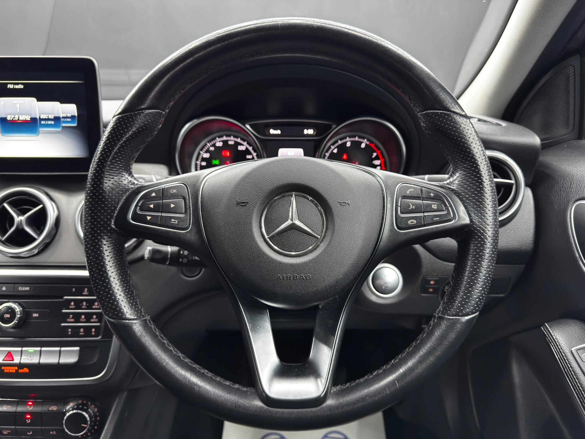 Mercedes-Benz GLA 1.6 GLA180 Urban Edition 7G-DCT Euro 6 (s/s) 5dr 5dr Automatic 2026