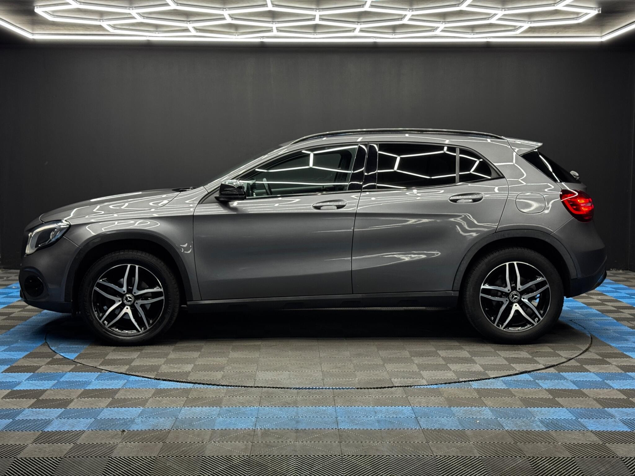 Mercedes-Benz GLA 1.6 GLA180 Urban Edition 7G-DCT Euro 6 (s/s) 5dr 5dr Automatic 2026