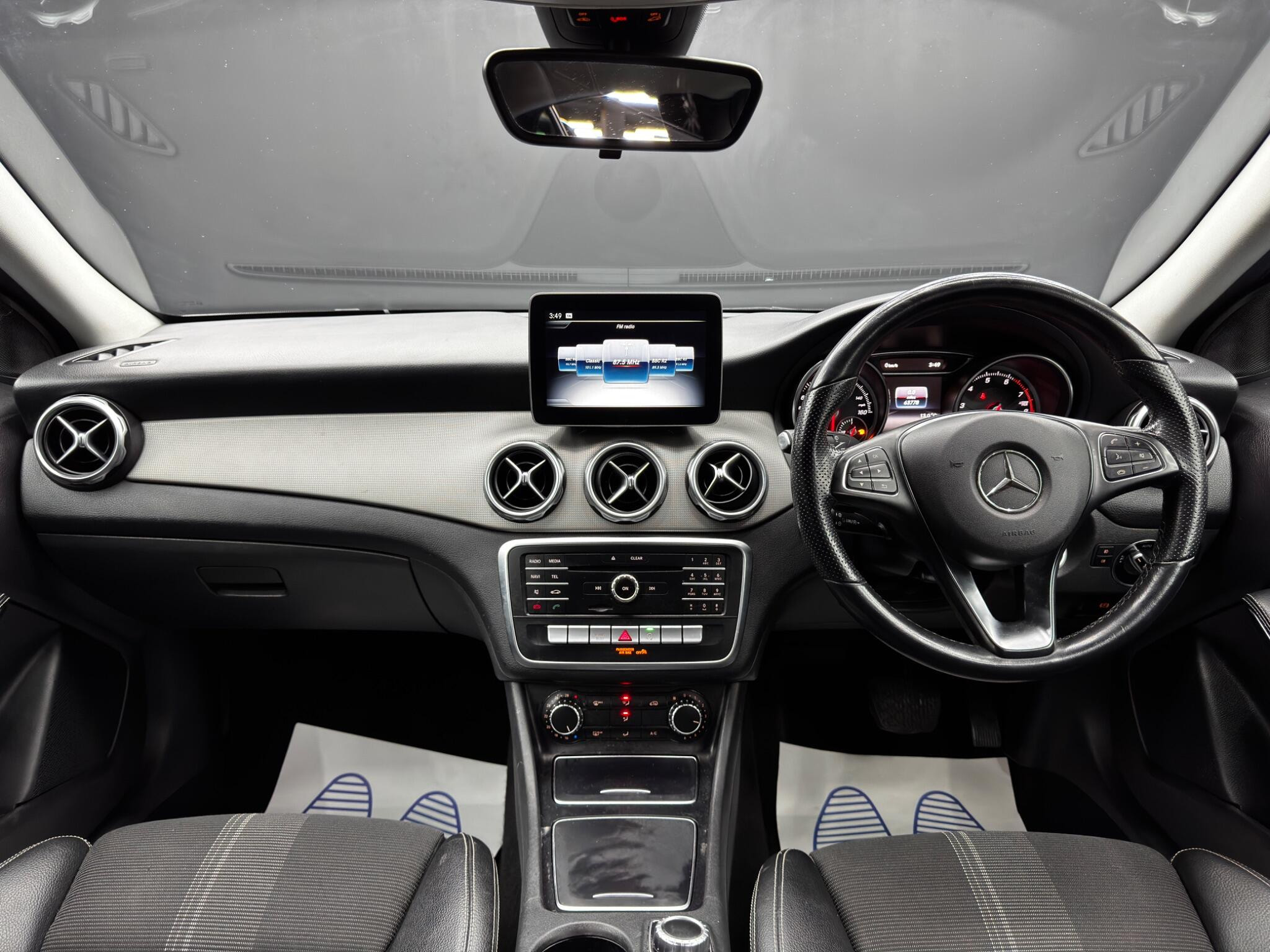 Mercedes-Benz GLA 1.6 GLA180 Urban Edition 7G-DCT Euro 6 (s/s) 5dr 5dr Automatic 2026