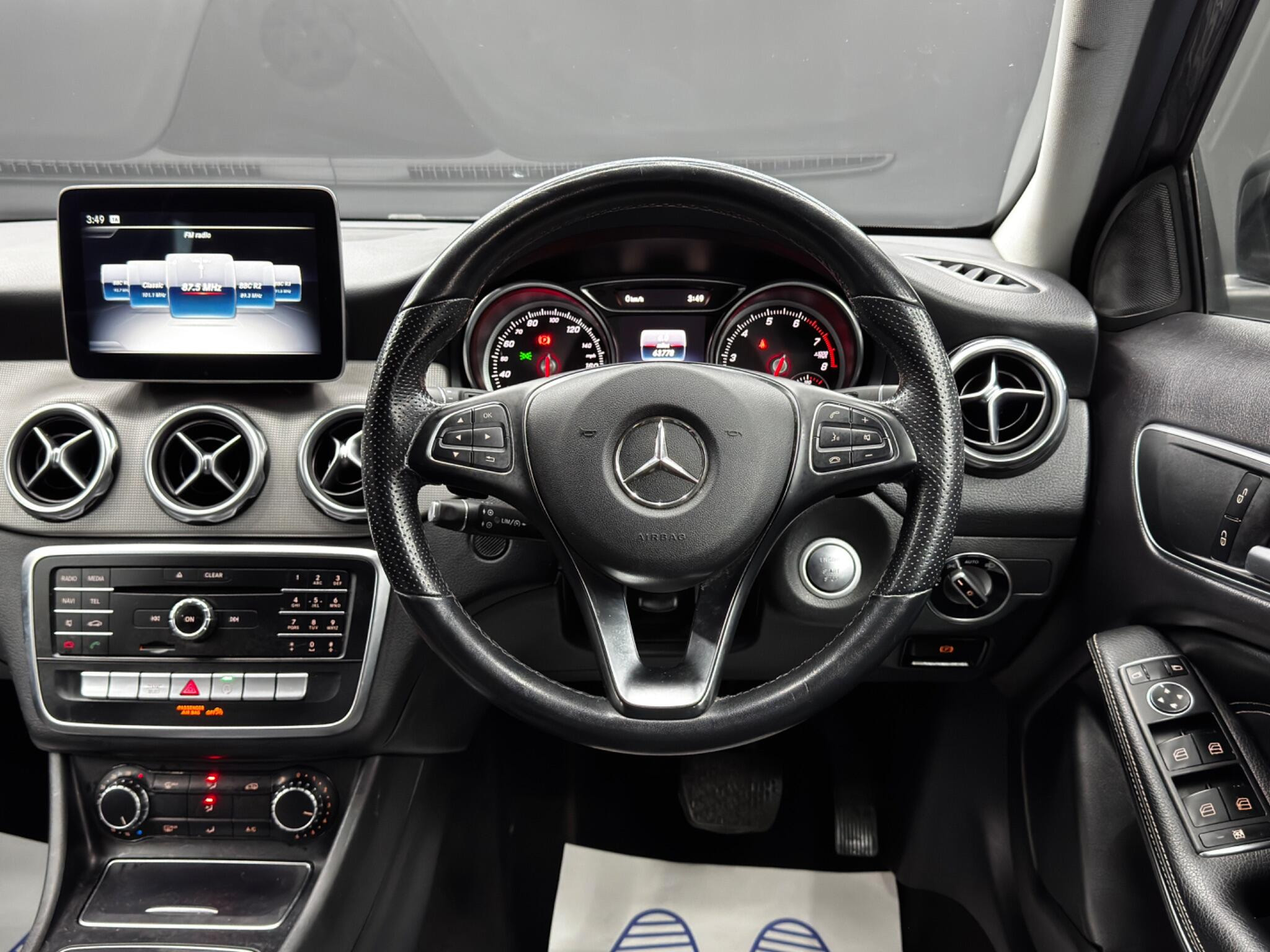 Mercedes-Benz GLA 1.6 GLA180 Urban Edition 7G-DCT Euro 6 (s/s) 5dr 5dr Automatic 2026