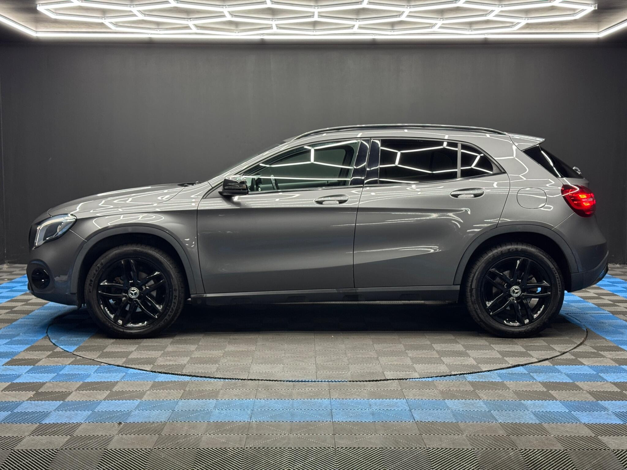 Mercedes-Benz GLA 1.6 GLA180 Urban Edition 7G-DCT Euro 6 (s/s) 5dr 5dr Automatic 2026