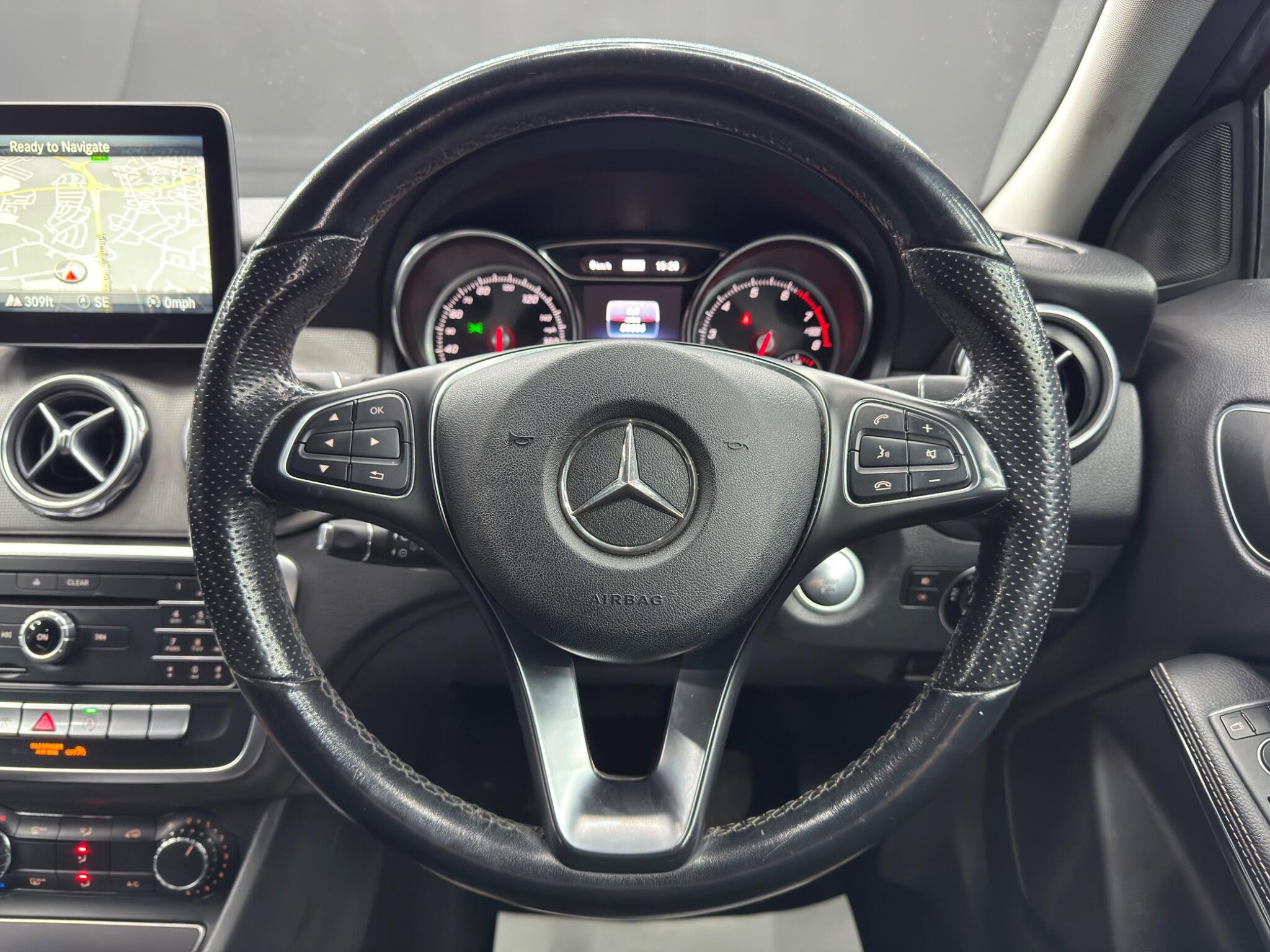Mercedes-Benz GLA 1.6 GLA180 Urban Edition 7G-DCT Euro 6 (s/s) 5dr 5dr Automatic 2026