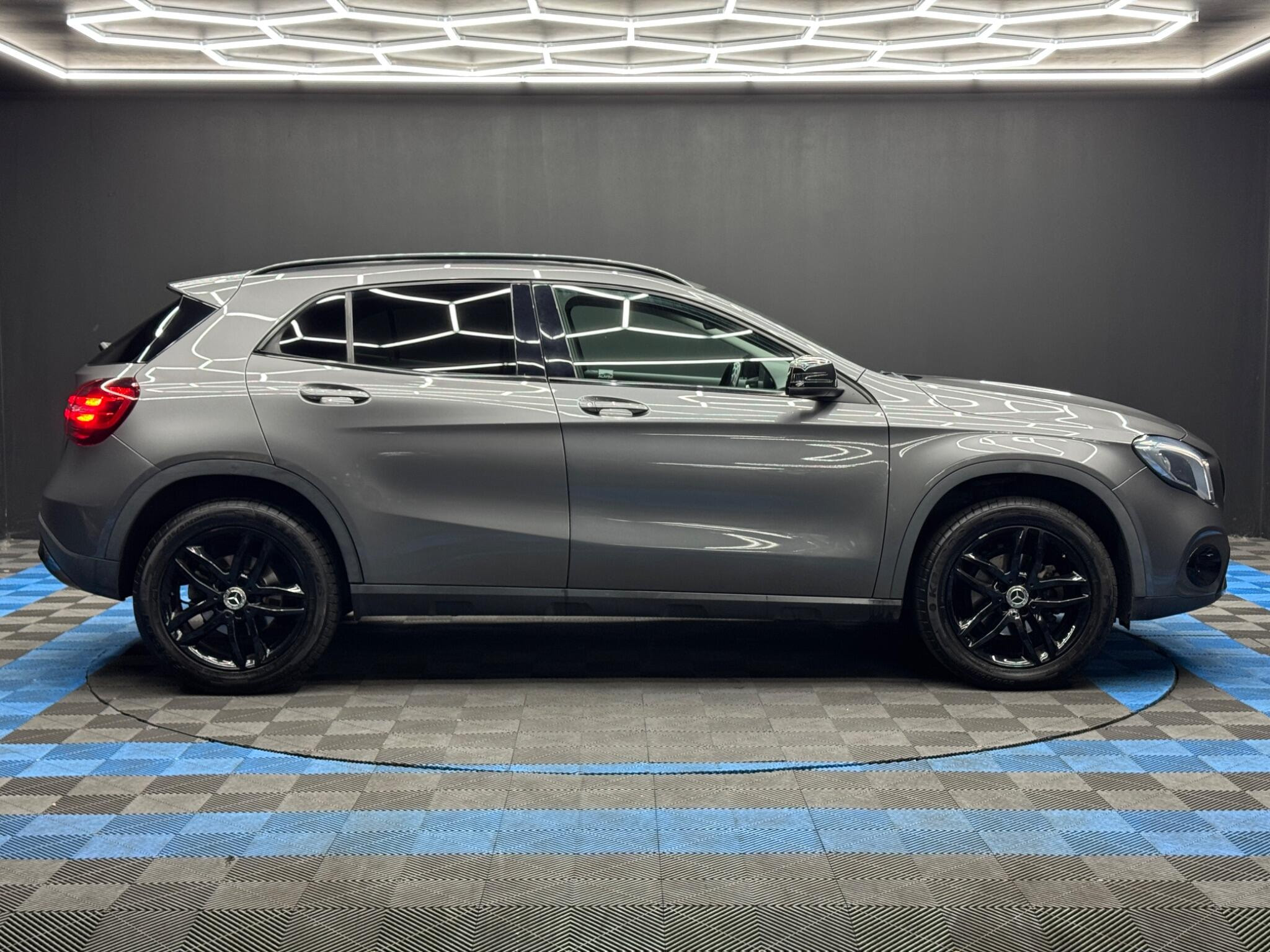Mercedes-Benz GLA 1.6 GLA180 Urban Edition 7G-DCT Euro 6 (s/s) 5dr 5dr Automatic 2026