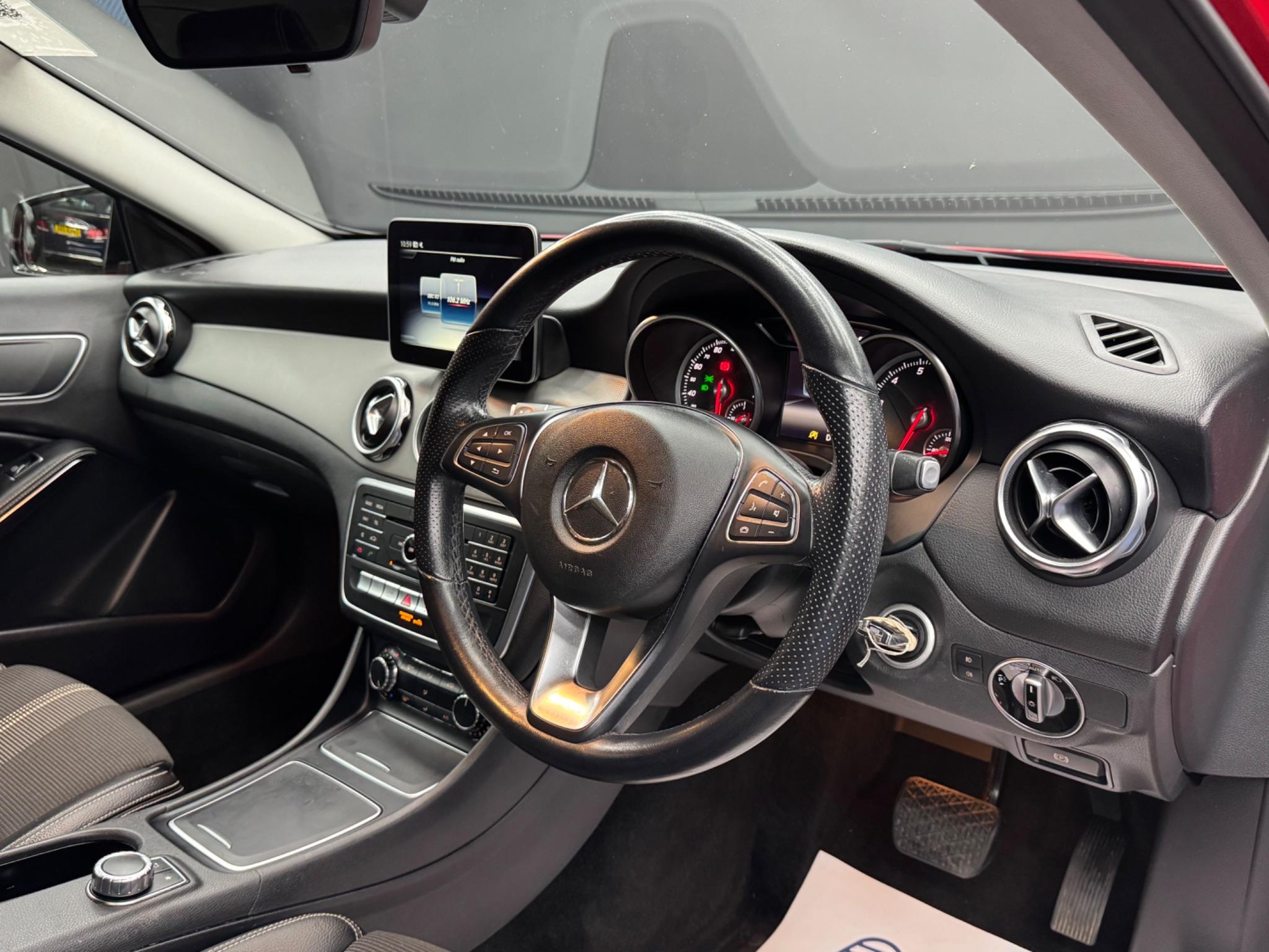 Mercedes-Benz GLA 1.6 GLA180 Urban Edition 7G-DCT Euro 6 (s/s) 5dr 5dr Automatic 2026