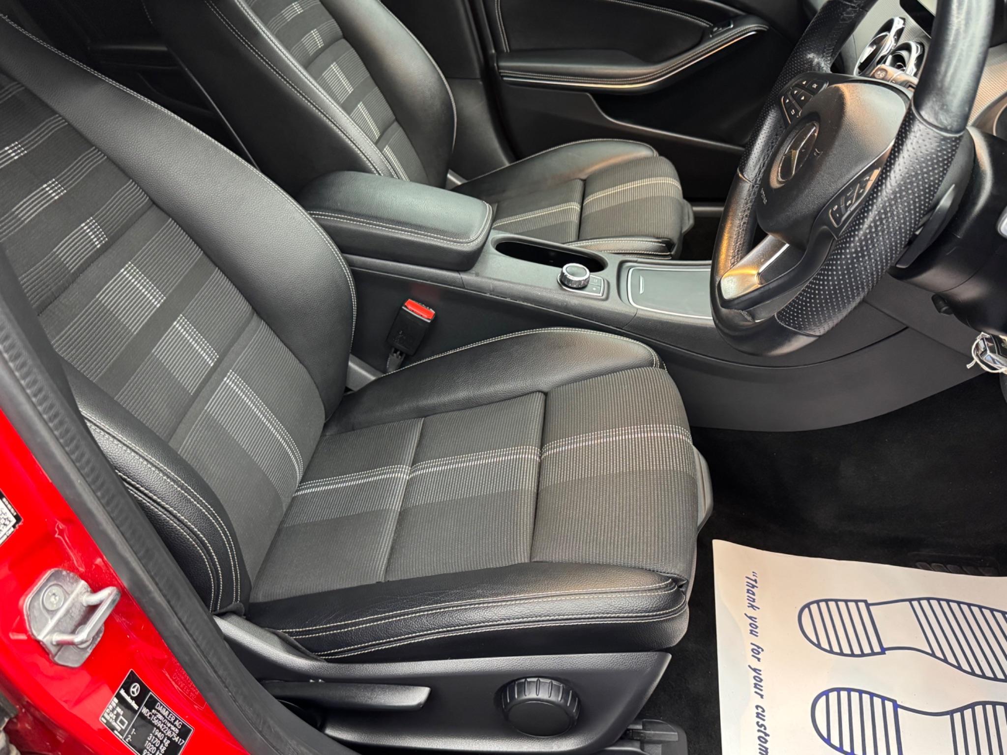 Mercedes-Benz GLA 1.6 GLA180 Urban Edition 7G-DCT Euro 6 (s/s) 5dr 5dr Automatic 2026