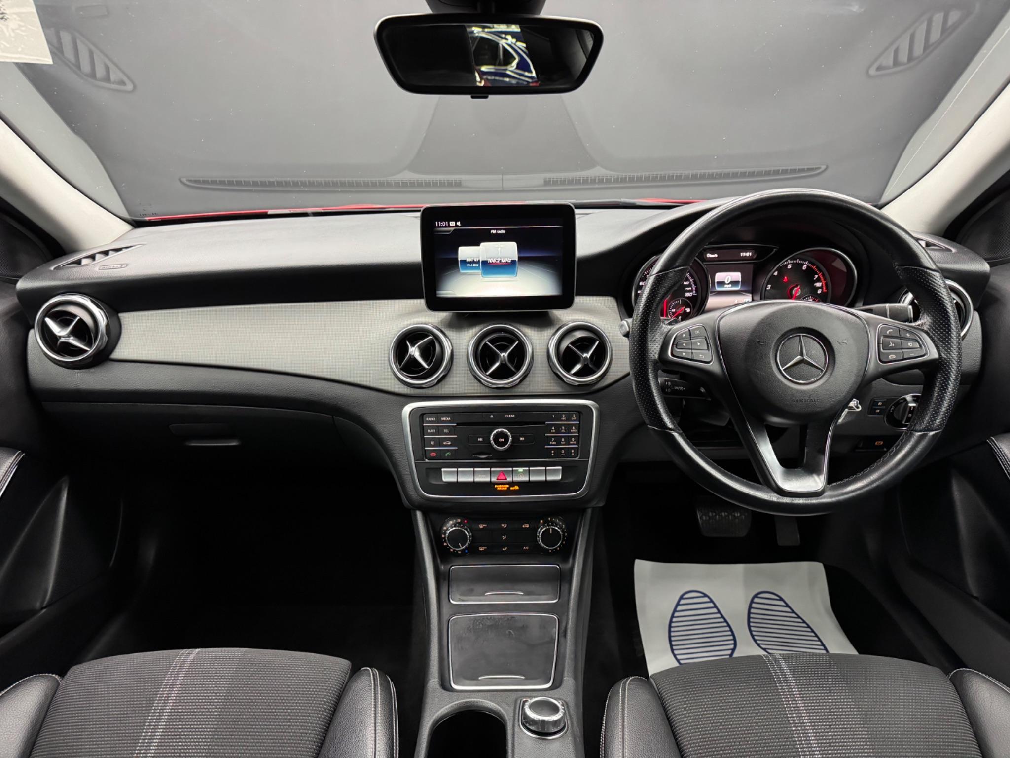 Mercedes-Benz GLA 1.6 GLA180 Urban Edition 7G-DCT Euro 6 (s/s) 5dr 5dr Automatic 2026
