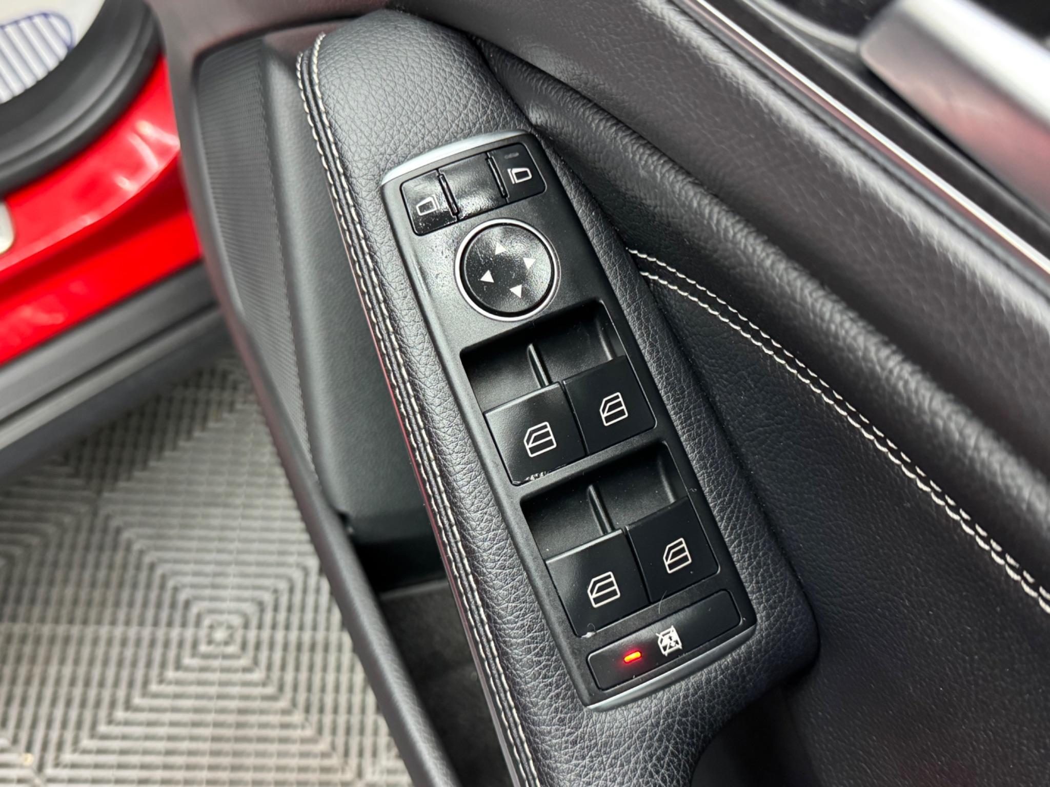 Mercedes-Benz GLA 1.6 GLA180 Urban Edition 7G-DCT Euro 6 (s/s) 5dr 5dr Automatic 2026