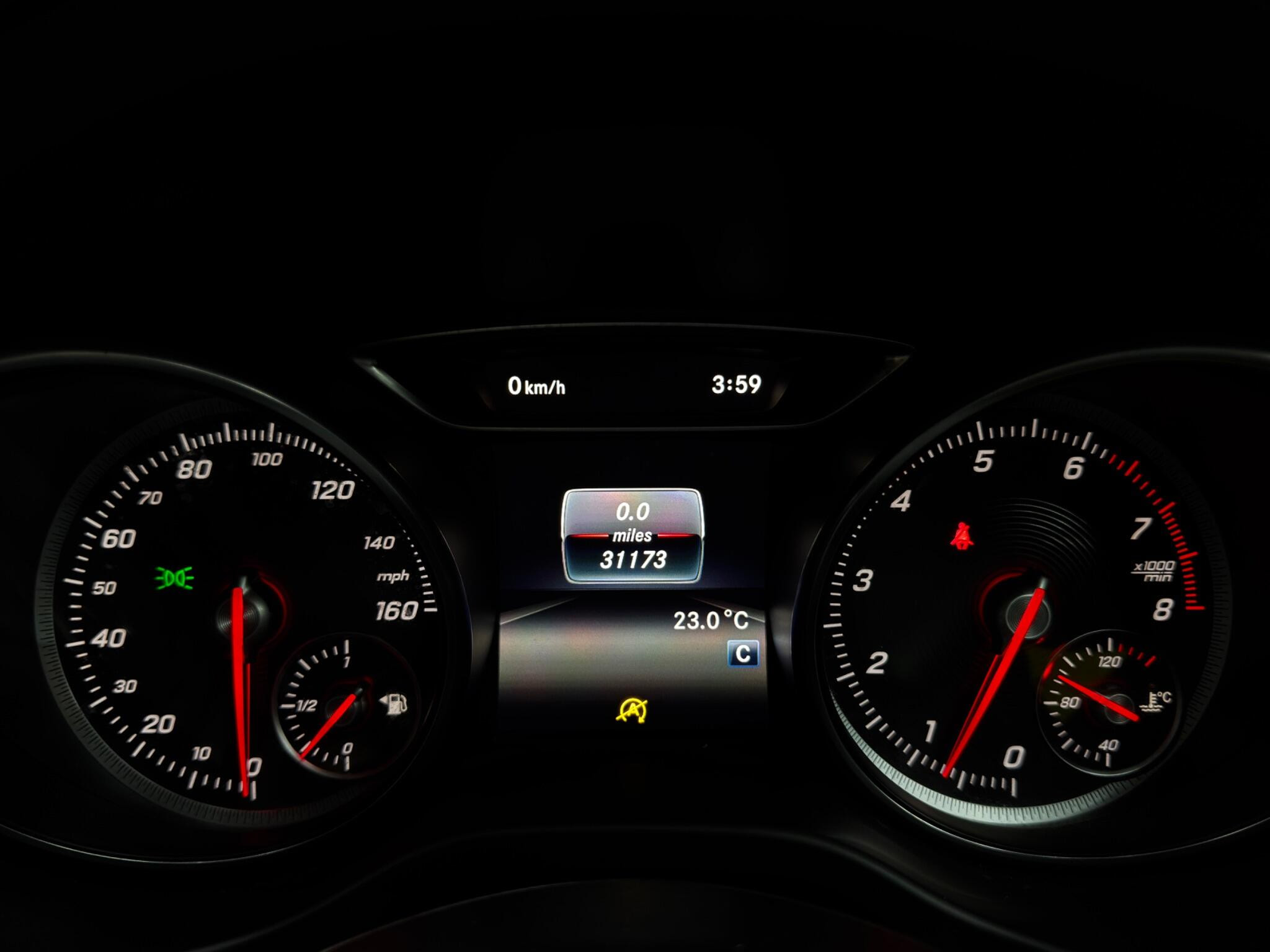Mercedes-Benz GLA 1.6 GLA180 Urban Edition Euro 6 (s/s) 5dr 5dr Manual 2026