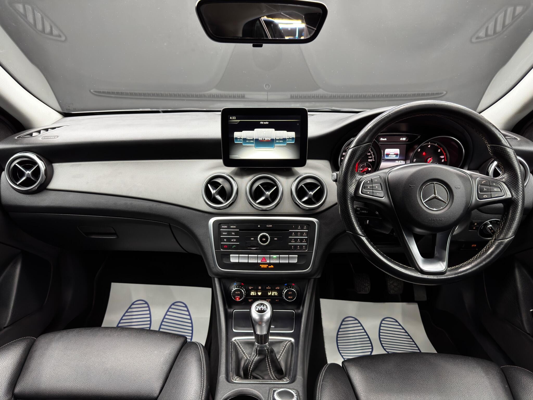 Mercedes-Benz GLA 2.1 GLA200d Sport Euro 6 (s/s) 5dr 5dr Manual 2026