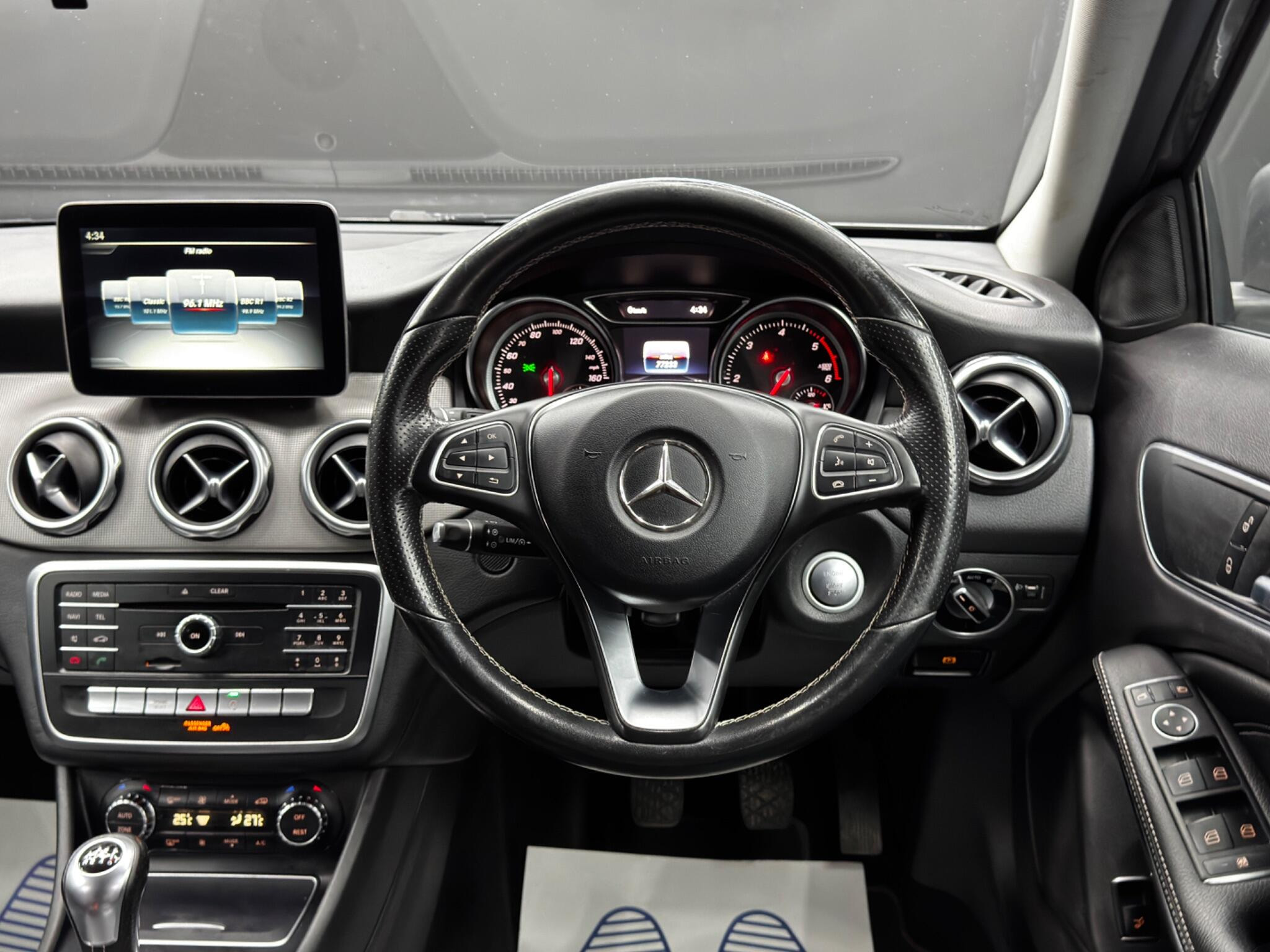 Mercedes-Benz GLA 2.1 GLA200d Sport Euro 6 (s/s) 5dr 5dr Manual 2026