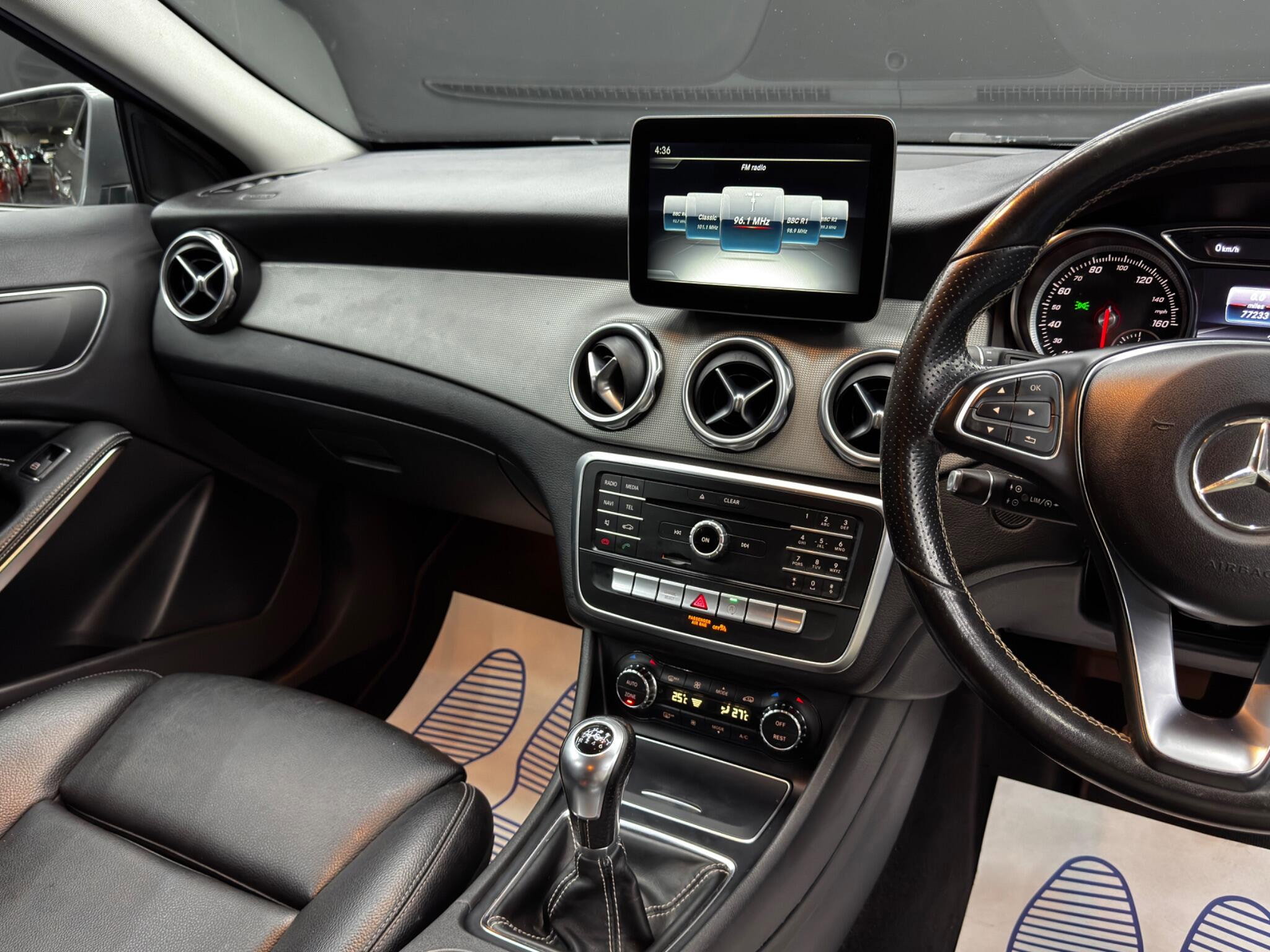 Mercedes-Benz GLA 2.1 GLA200d Sport Euro 6 (s/s) 5dr 5dr Manual 2026