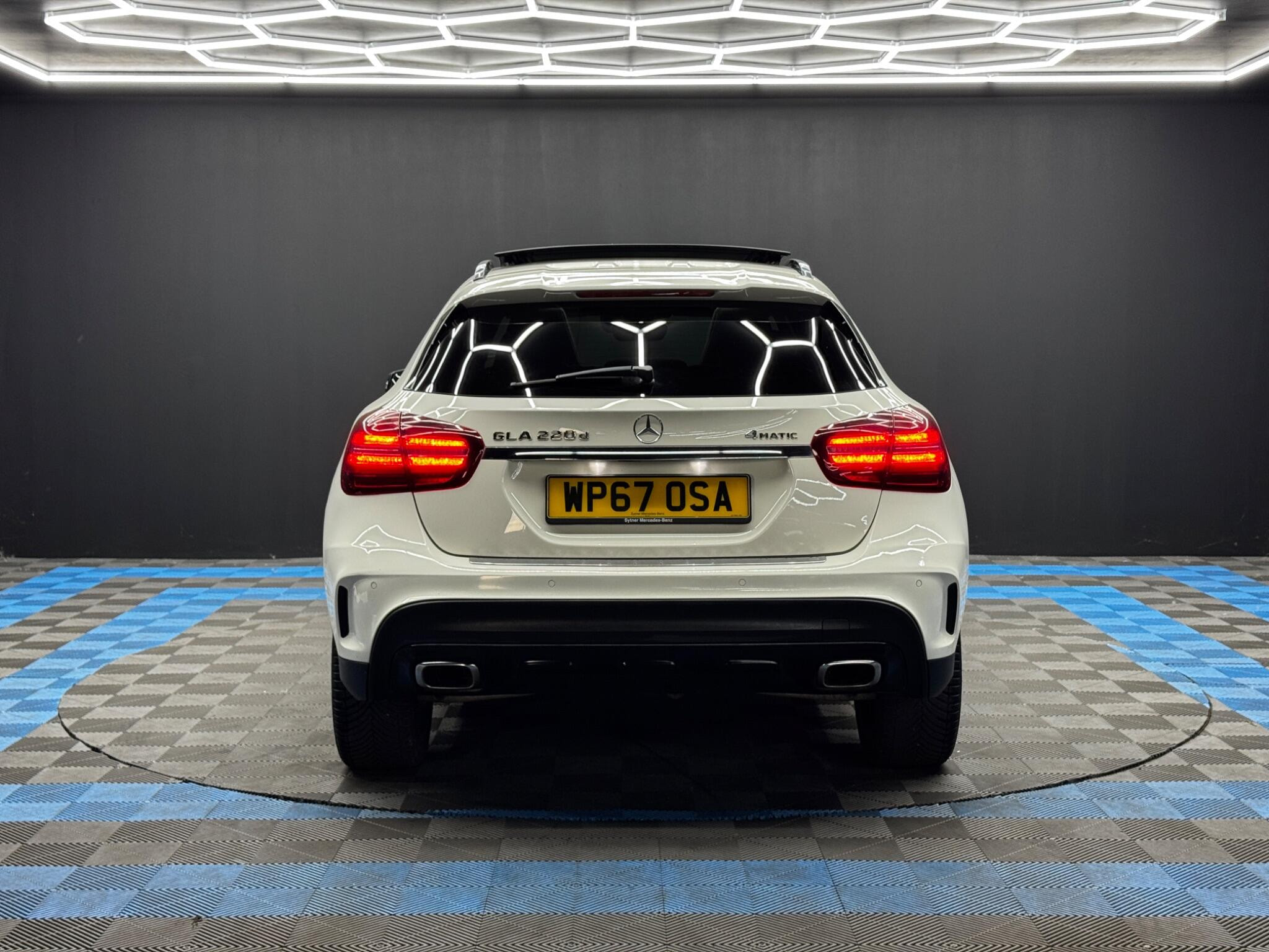 Mercedes-Benz GLA 2.1 GLA220d WhiteArt (Premium Plus) 7G-DCT 4MATIC Euro 6 (s/s) 5dr 5dr Automatic 2026
