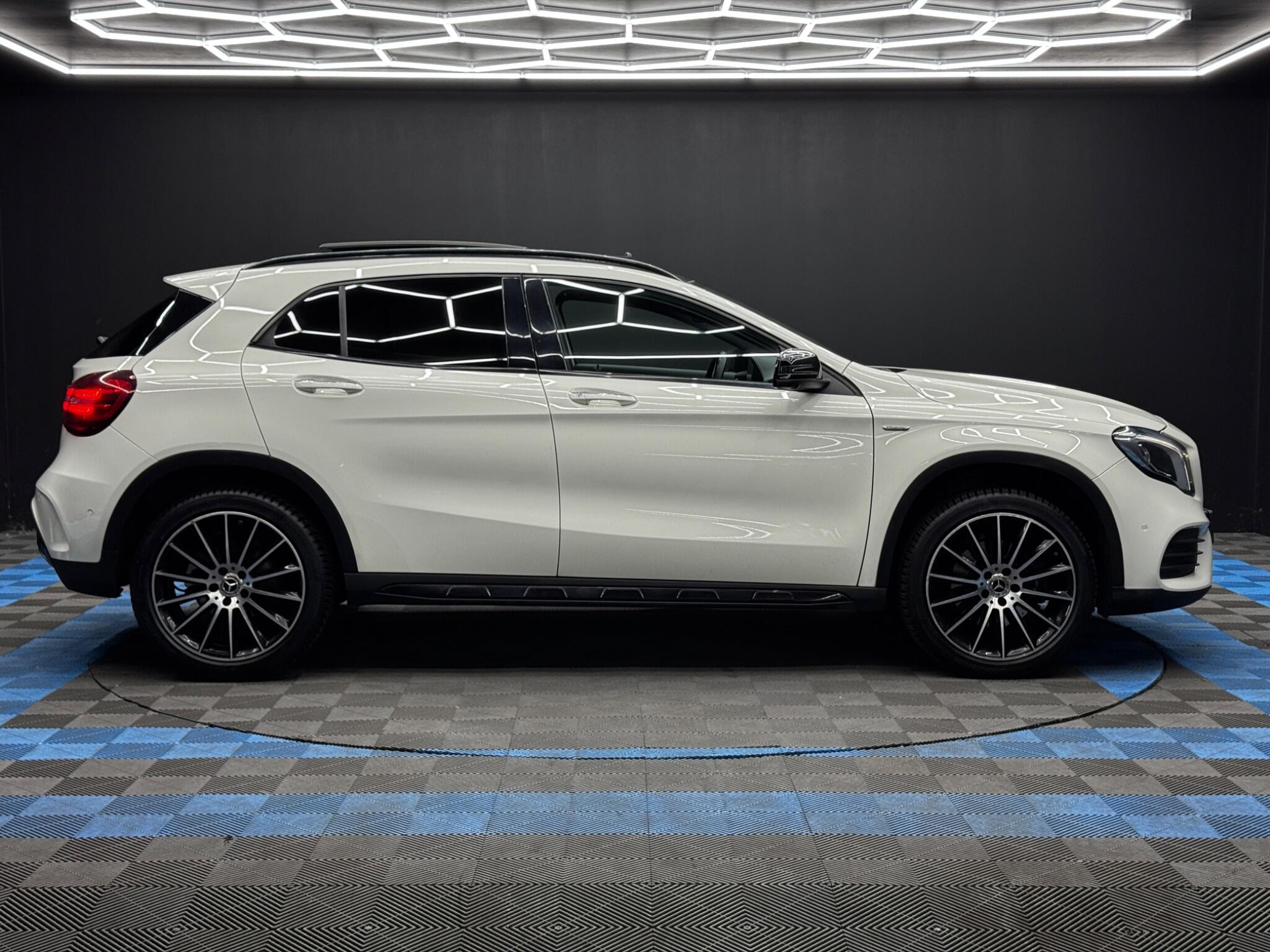 Mercedes-Benz GLA 2.1 GLA220d WhiteArt (Premium Plus) 7G-DCT 4MATIC Euro 6 (s/s) 5dr 5dr Automatic 2026