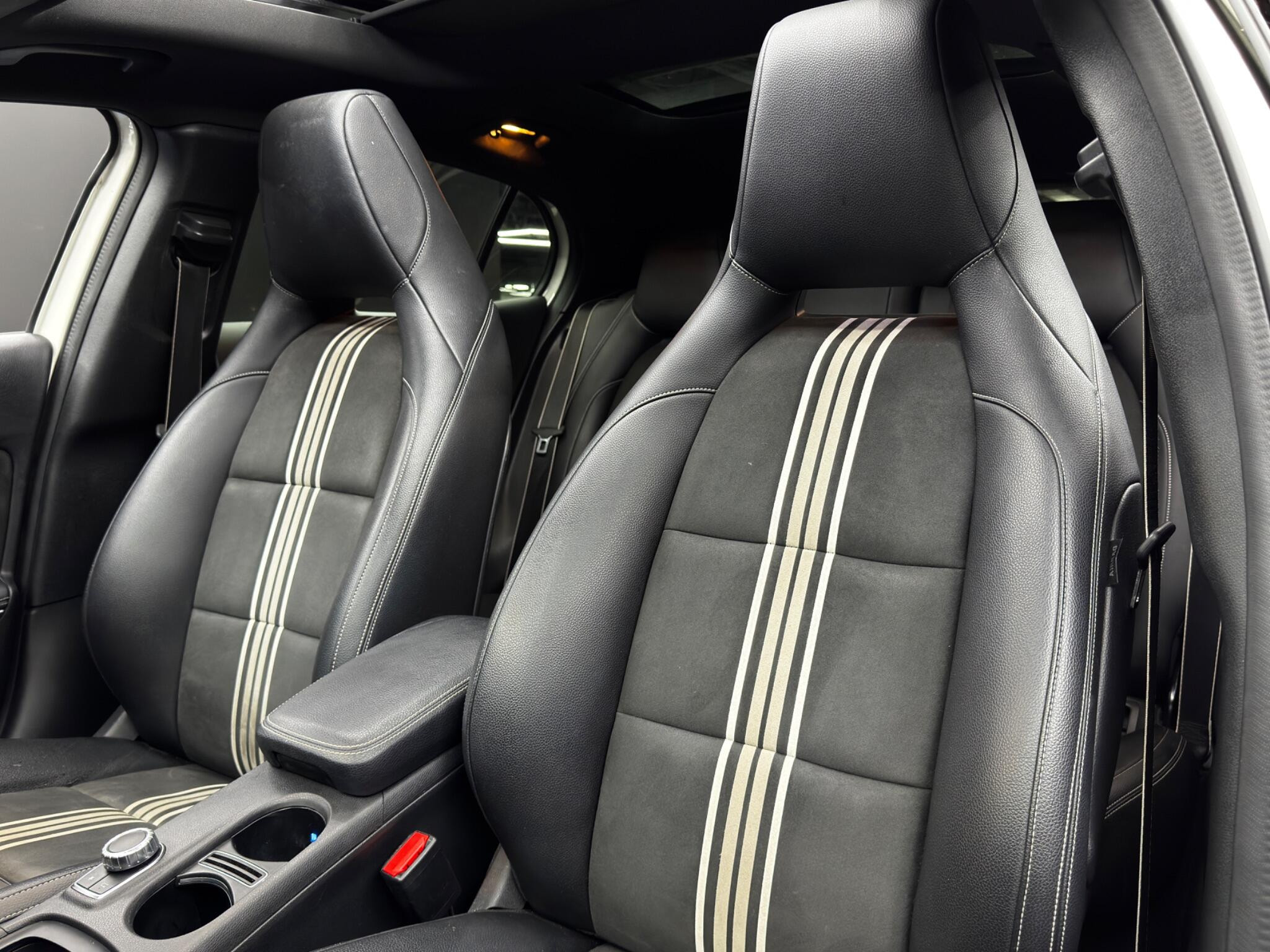 Mercedes-Benz GLA 2.1 GLA220d WhiteArt (Premium Plus) 7G-DCT 4MATIC Euro 6 (s/s) 5dr 5dr Automatic 2026