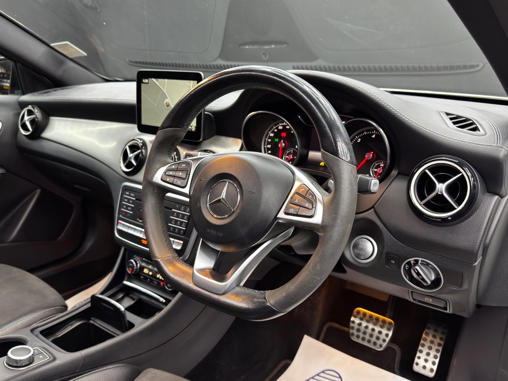 Mercedes-Benz GLA 2.1 GLA220d WhiteArt (Premium Plus) 7G-DCT 4MATIC Euro 6 (s/s) 5dr 5dr Automatic 2026